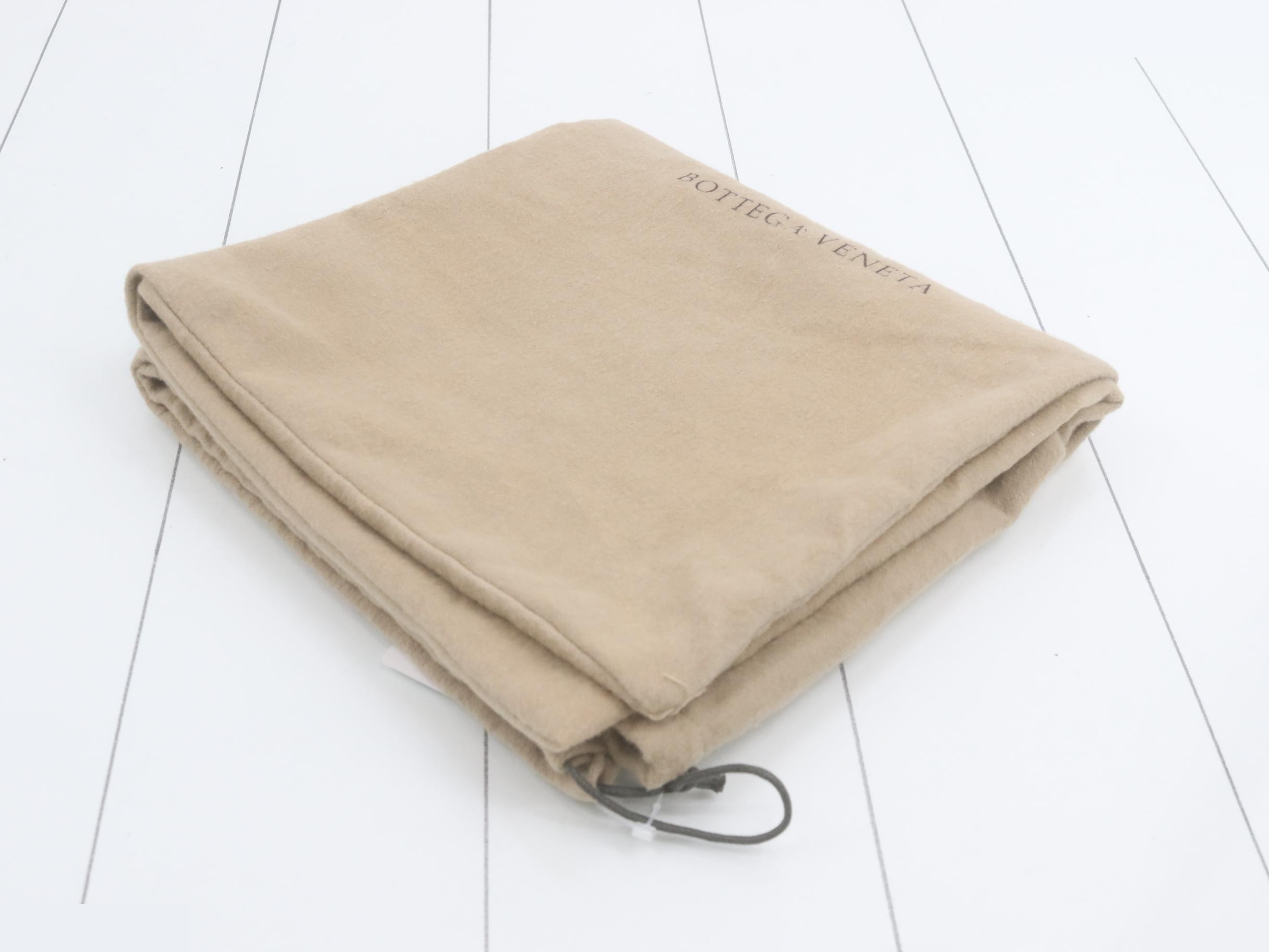 Hobo Shoulder Bag Intrecciato — view 7