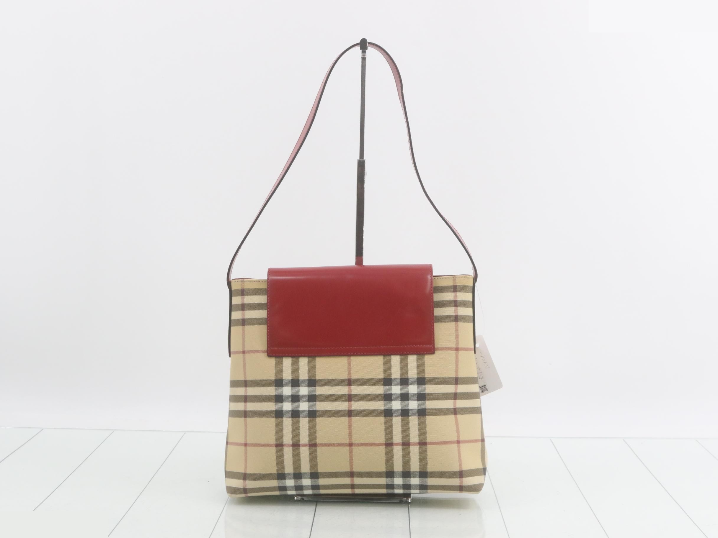 Other lines: Nova Check bags and shoulder bags — view 2