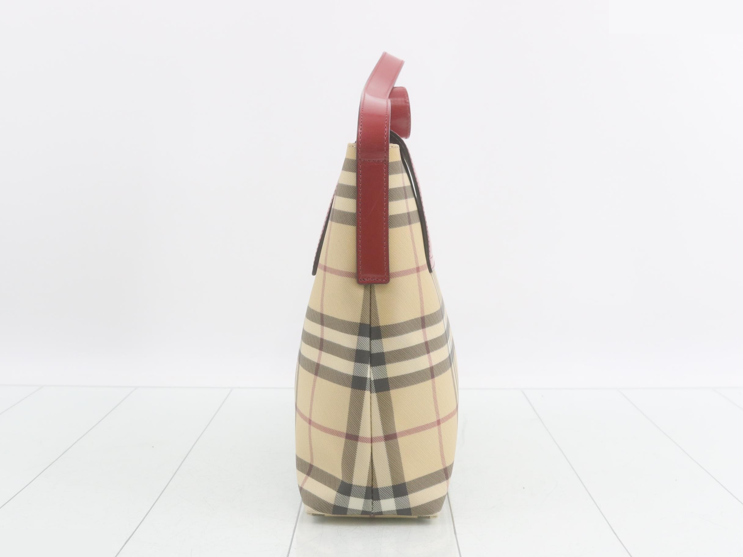Other lines: Nova Check bags and shoulder bags — view 3