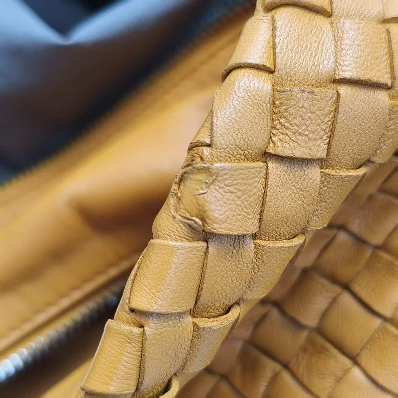 【*Shipped from: China*】BOTTEGA VENETA Leather Handbag — view 13