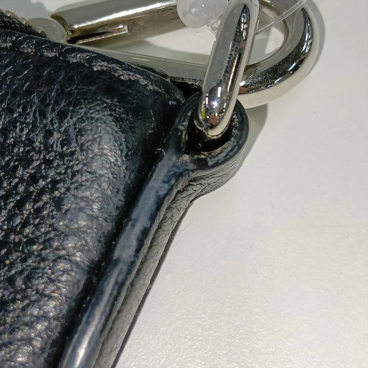 Vitello Daino Leather Shoulder Bag, Black — view 13