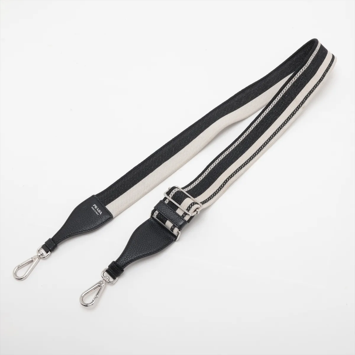 Vitello Daino Leather Shoulder Bag, Black — view 5