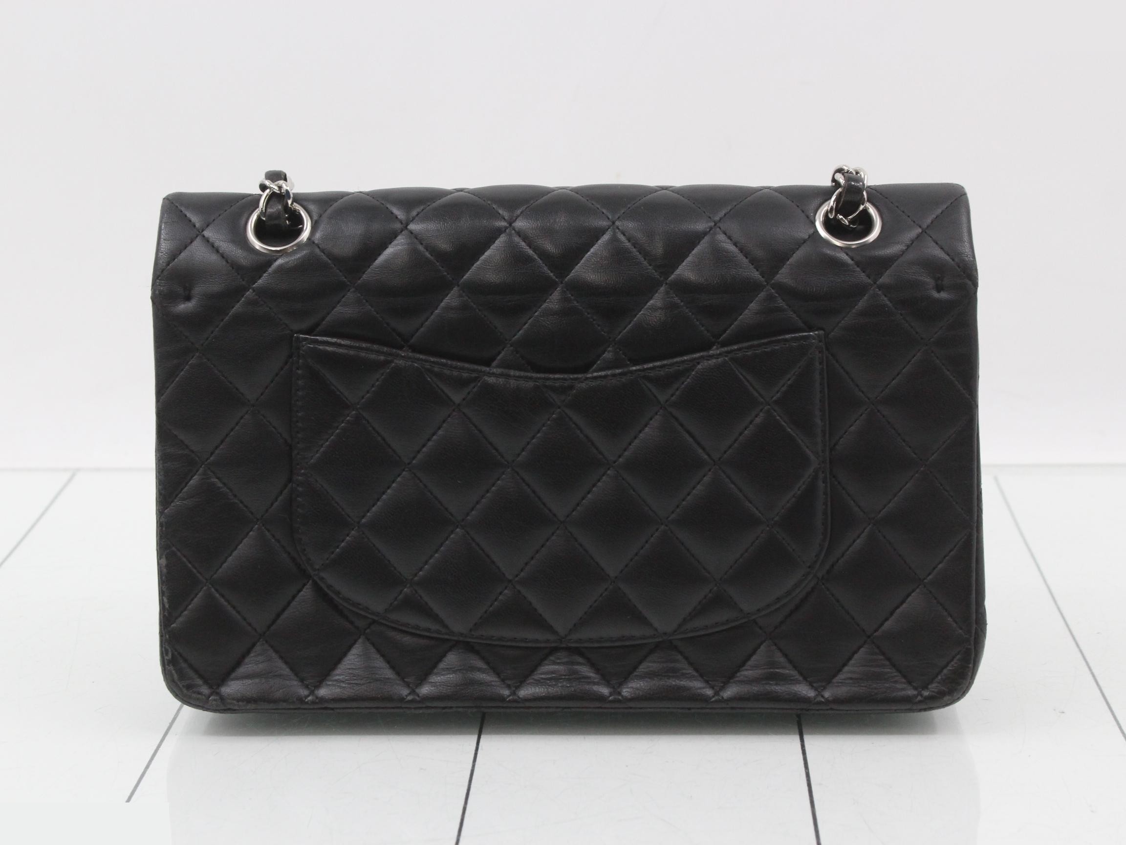 Matelassé 25 (Bag) - Shoulder Bag — view 2