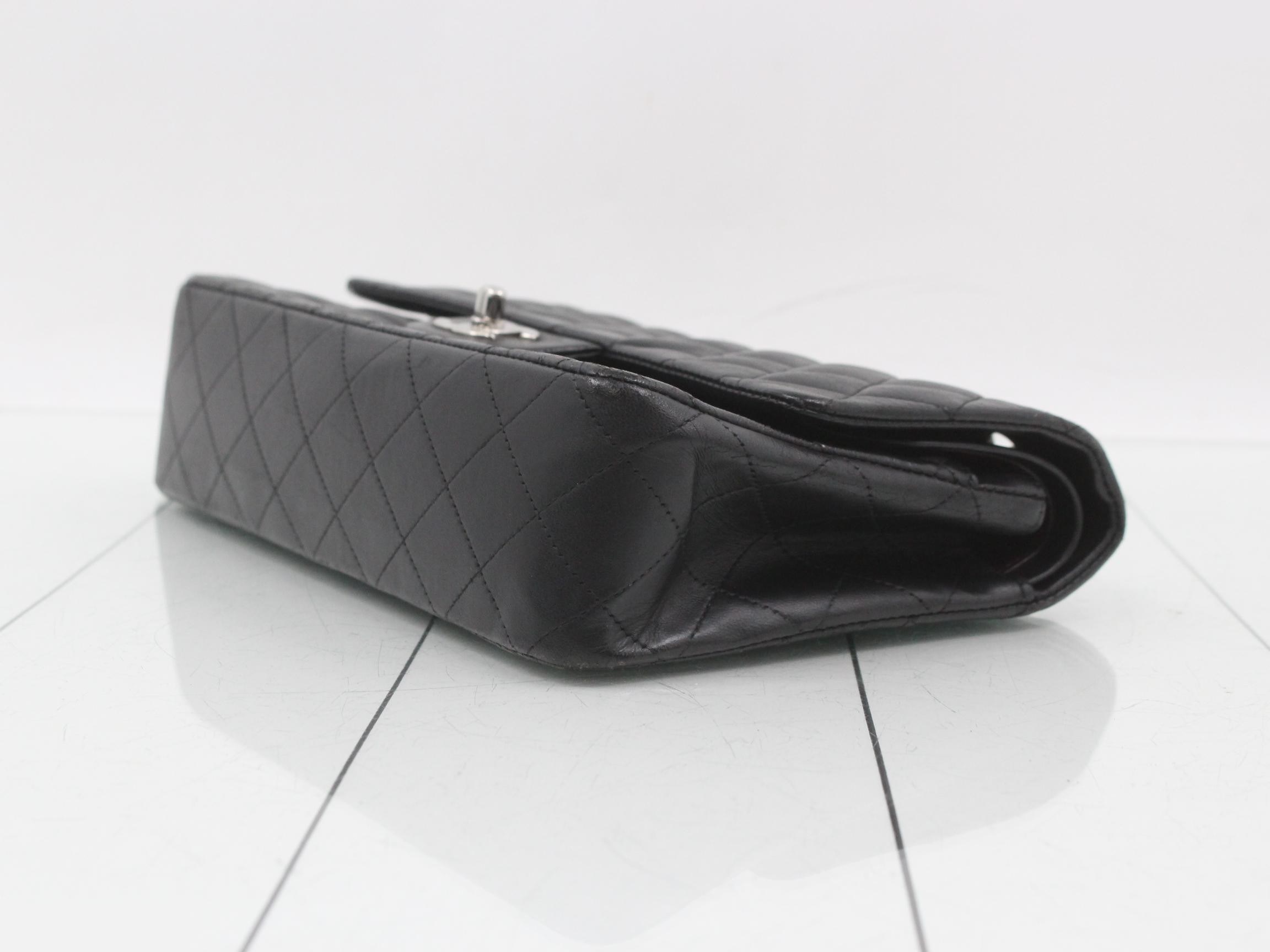 Matelassé 25 (Bag) - Shoulder Bag — view 6