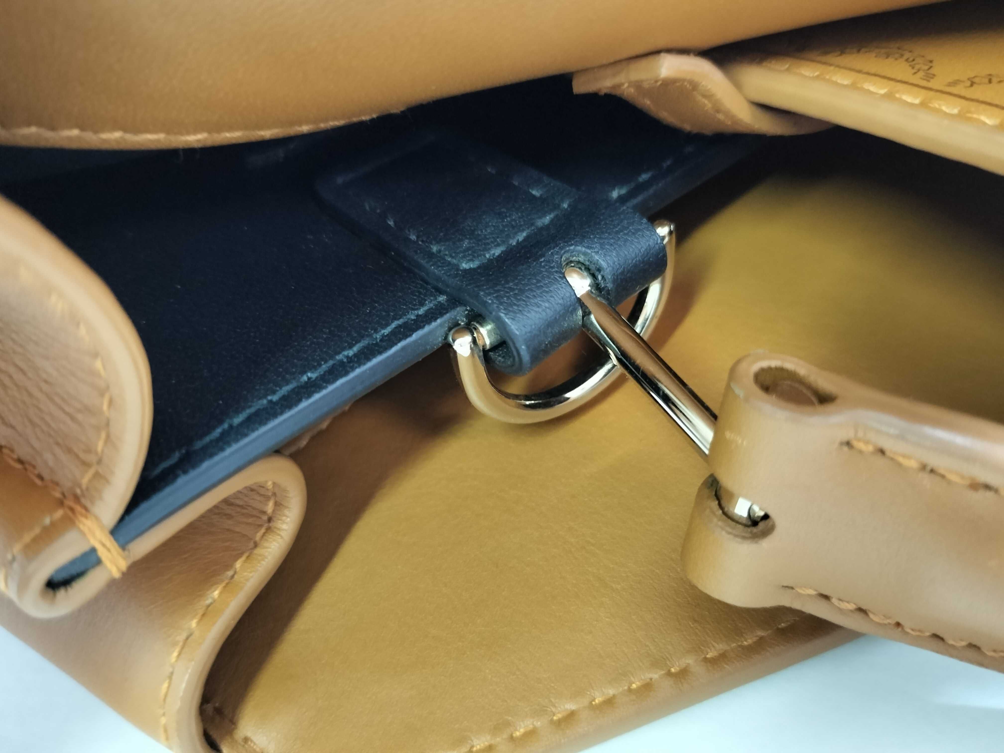 SG - Guirlande de SM Leather 2-way handbag with mirror included. — view 5