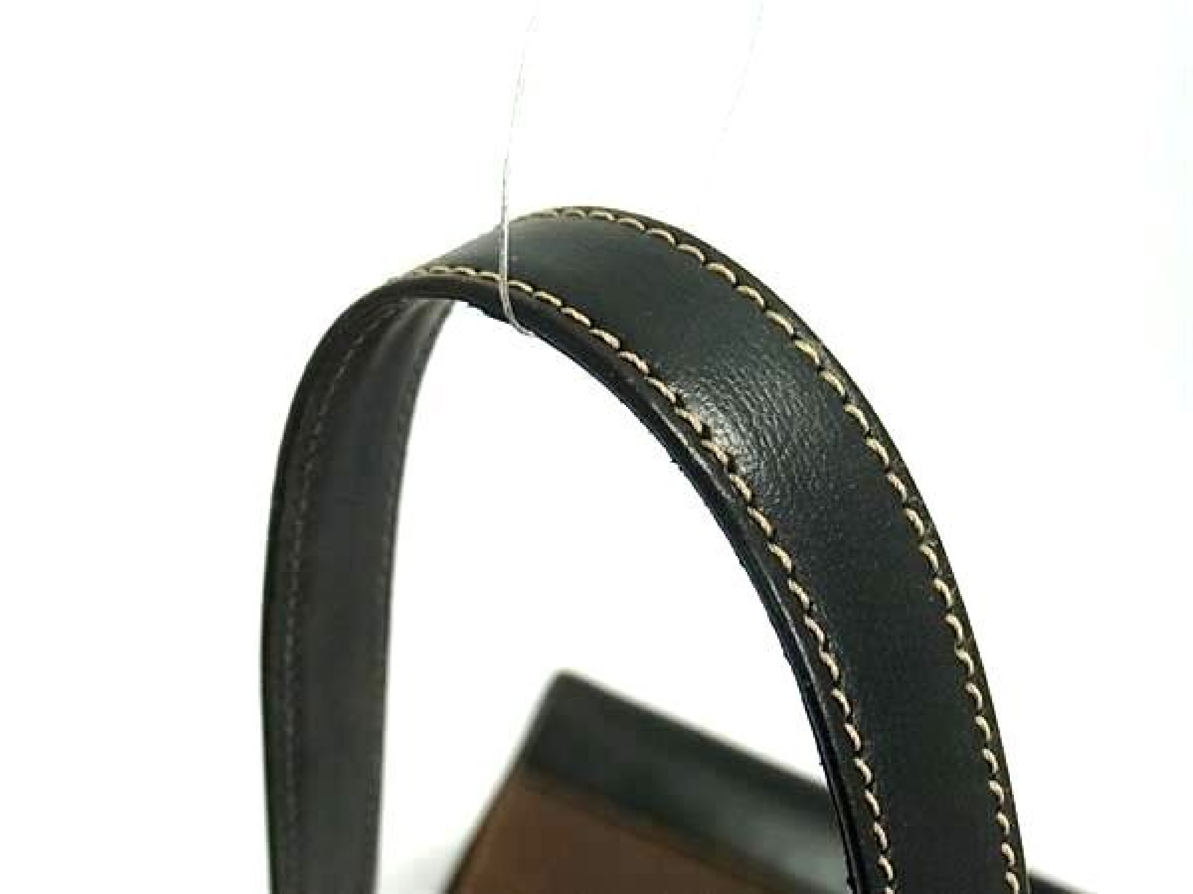 Velázquez Leather Crossbody Shoulder Bag for Men and Women, Brown/Black, HB4430 — view 2