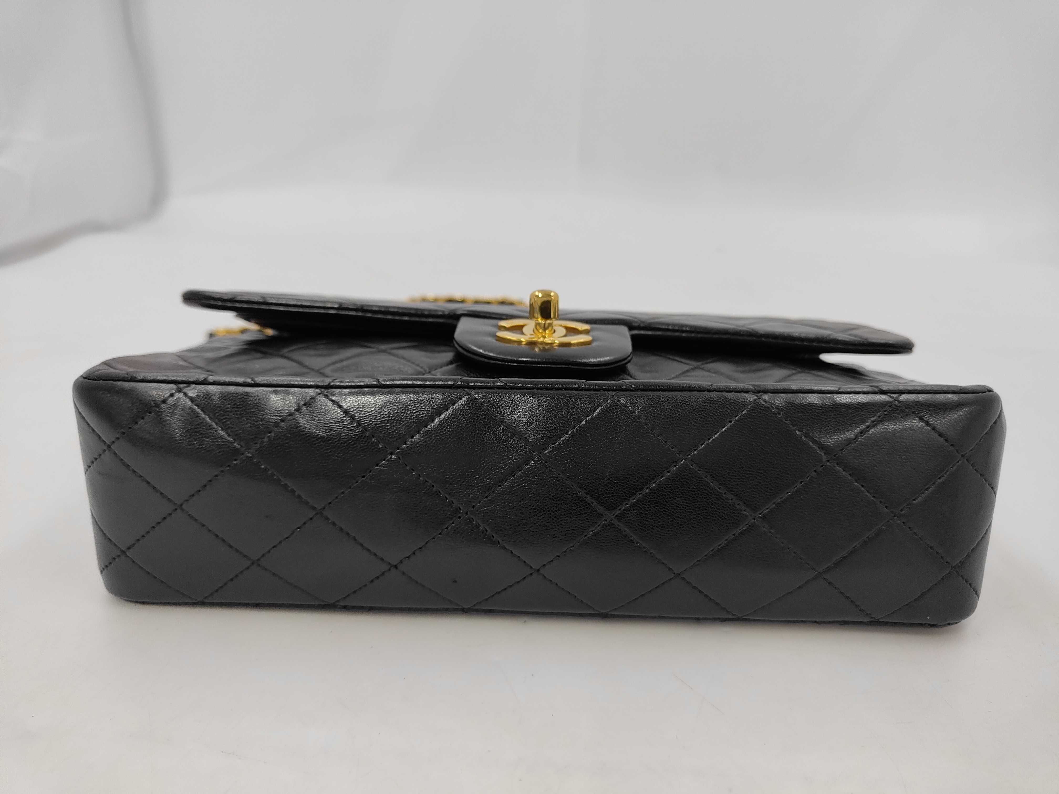 Matelassé 25 Double Flap Double Chain Lambskin Shoulder Bag — view 3