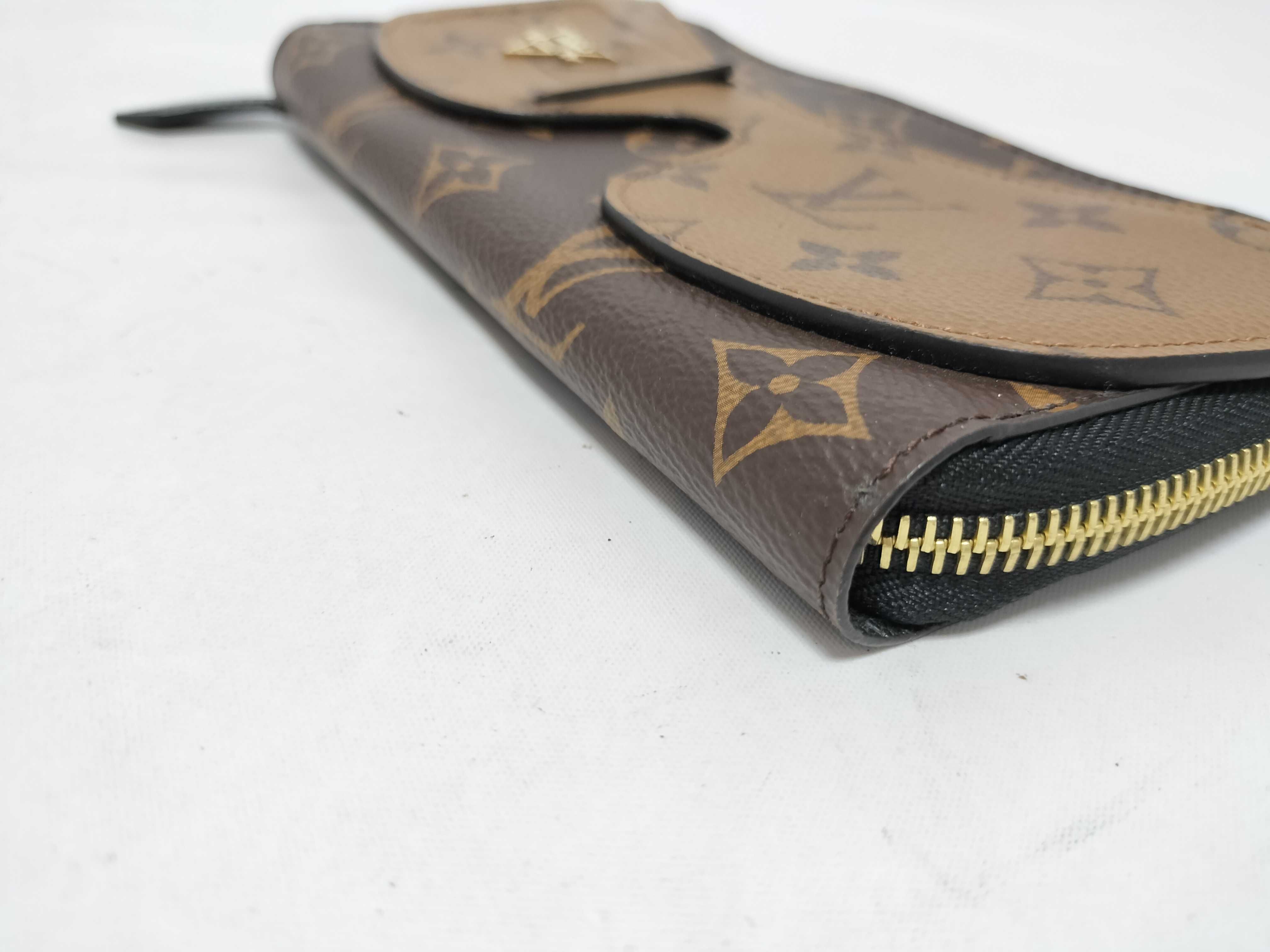 Monogram Louis Vuitton M68796 Chain Strap Round Zip Long Wallet — view 6