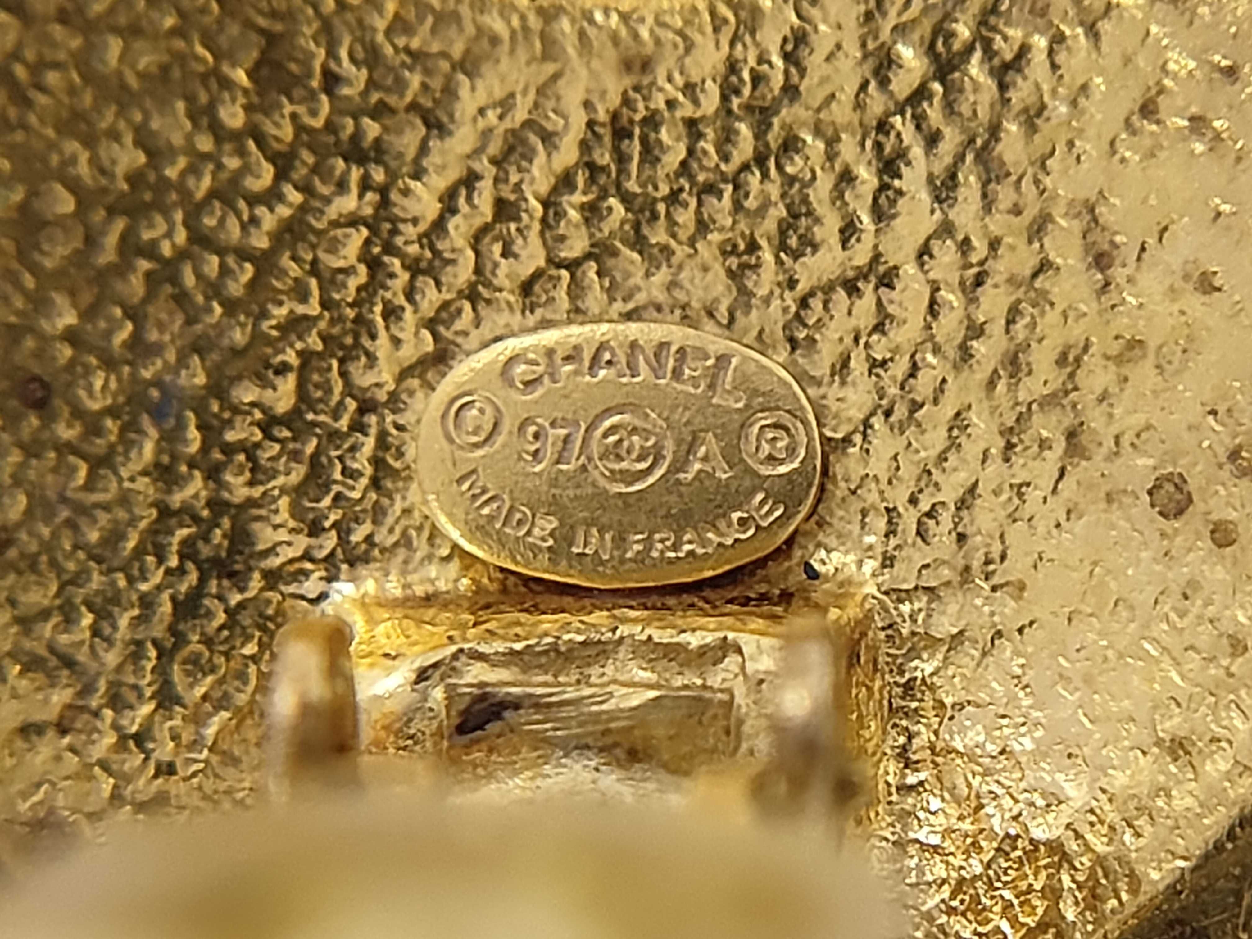 Round Cross Coco Yellow Gold Earrings — view 3