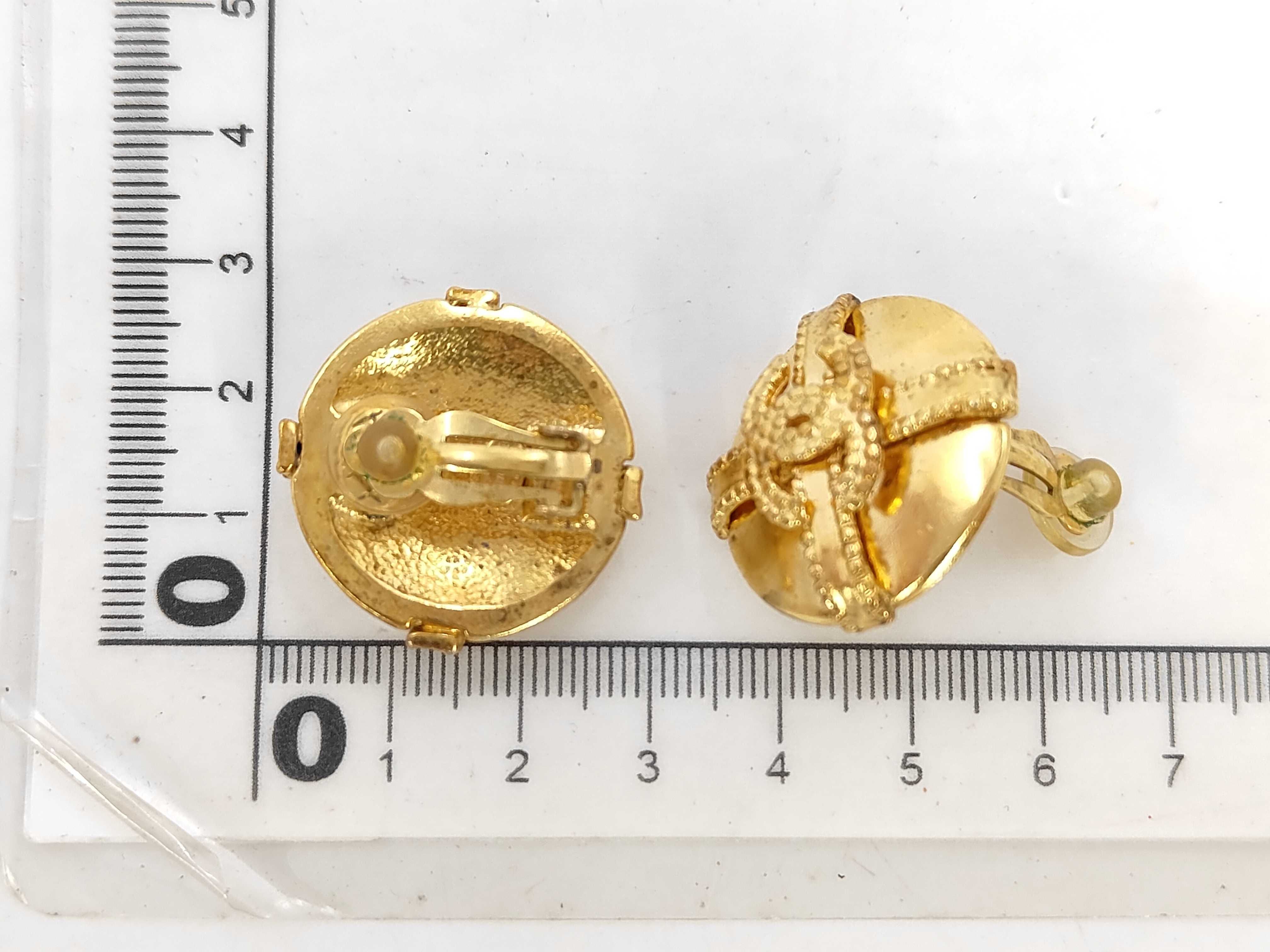 Round Cross Coco Yellow Gold Earrings — view 6
