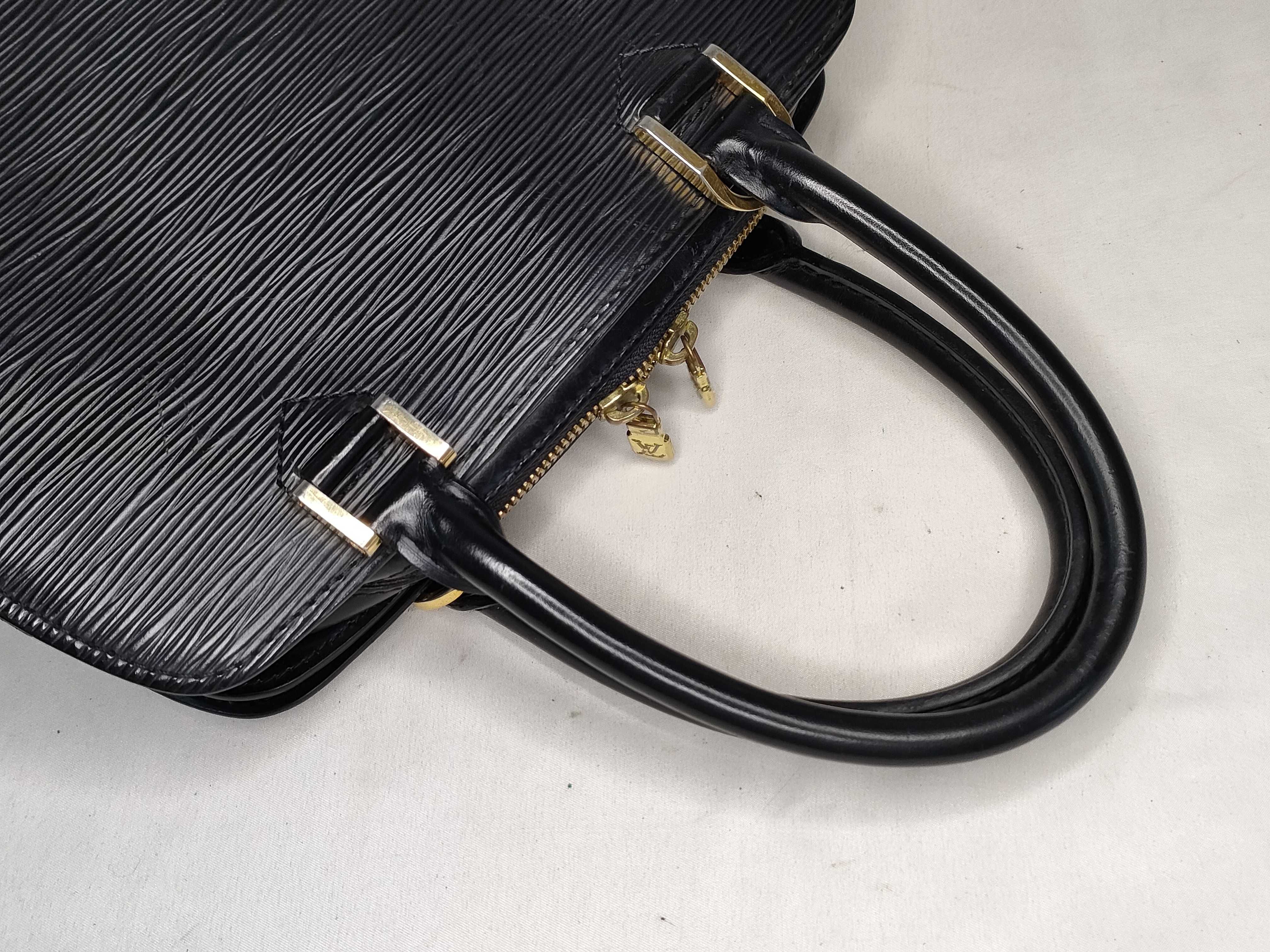 Epi Leather Pont Neuf M52052 MI0081 Black Handbag — view 3