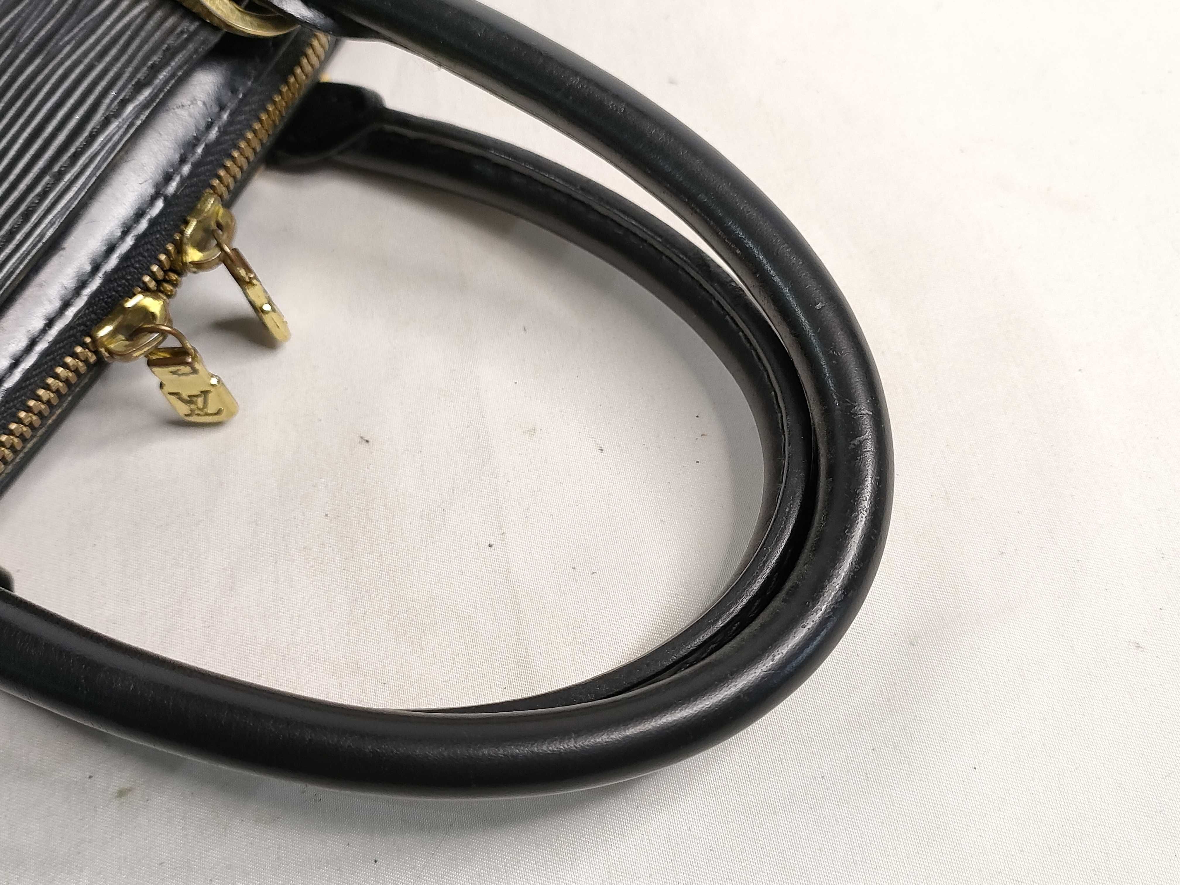 Epi Leather Pont Neuf M52052 MI0081 Black Handbag — view 4