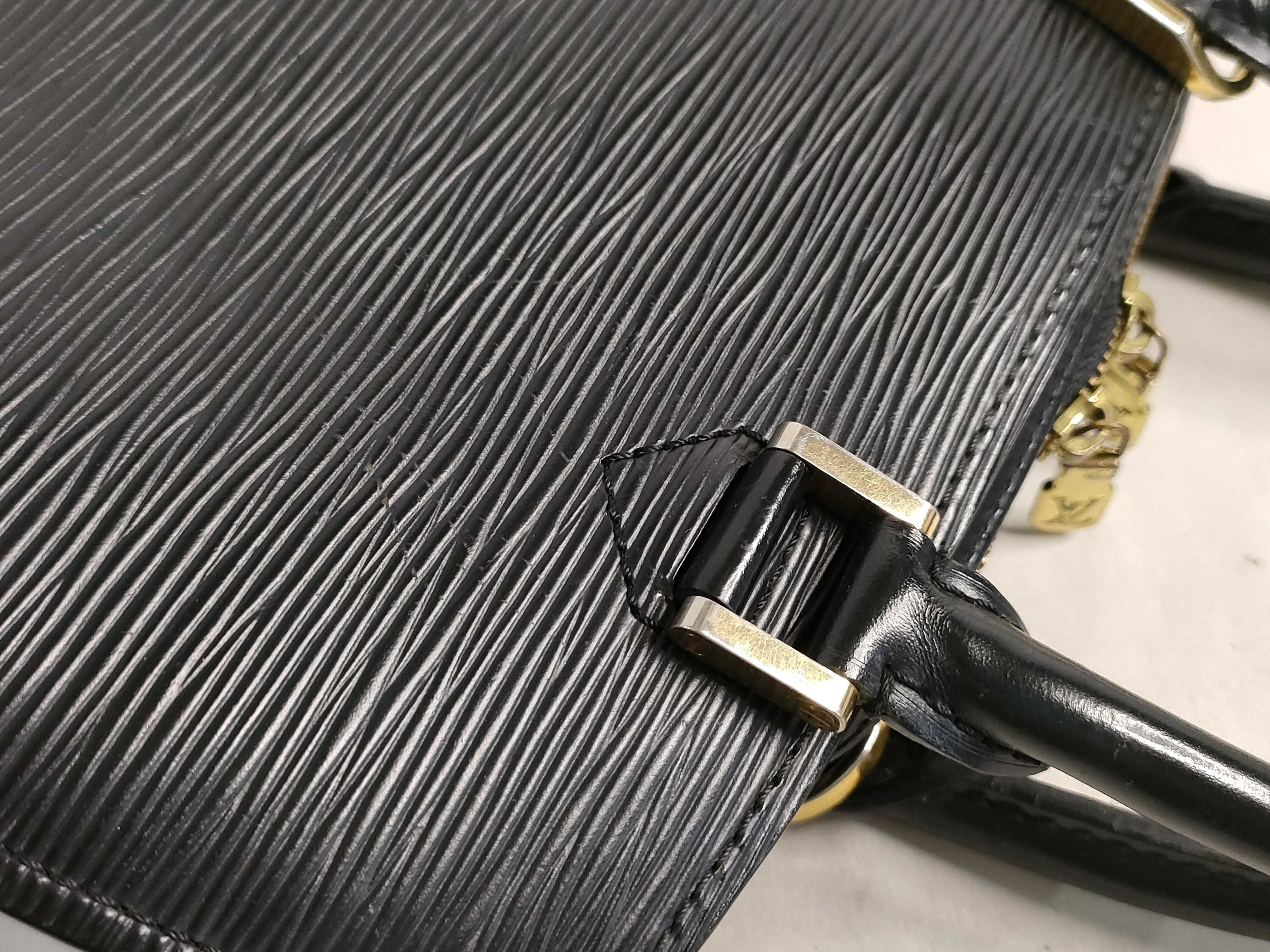 Epi Leather Pont Neuf M52052 MI0081 Black Handbag — view 5