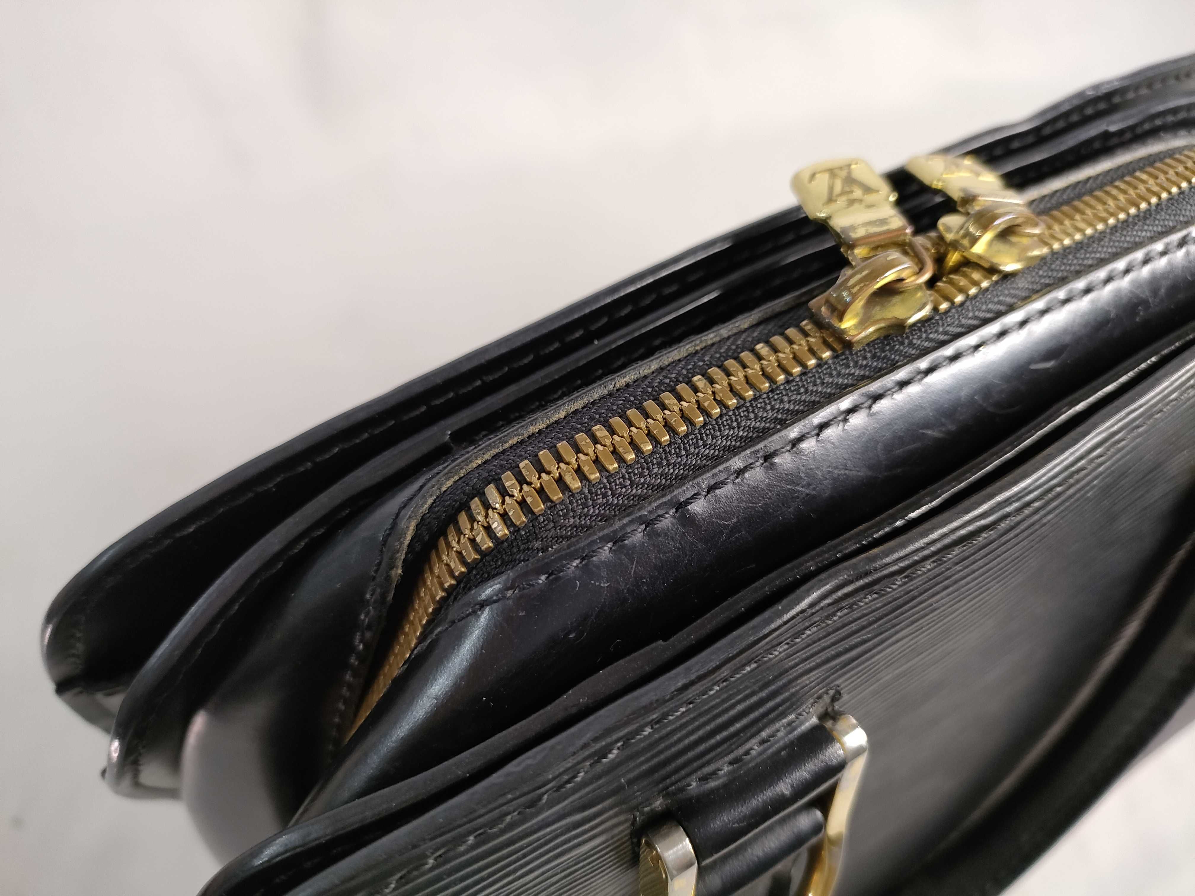Epi Leather Pont Neuf M52052 MI0081 Black Handbag — view 8