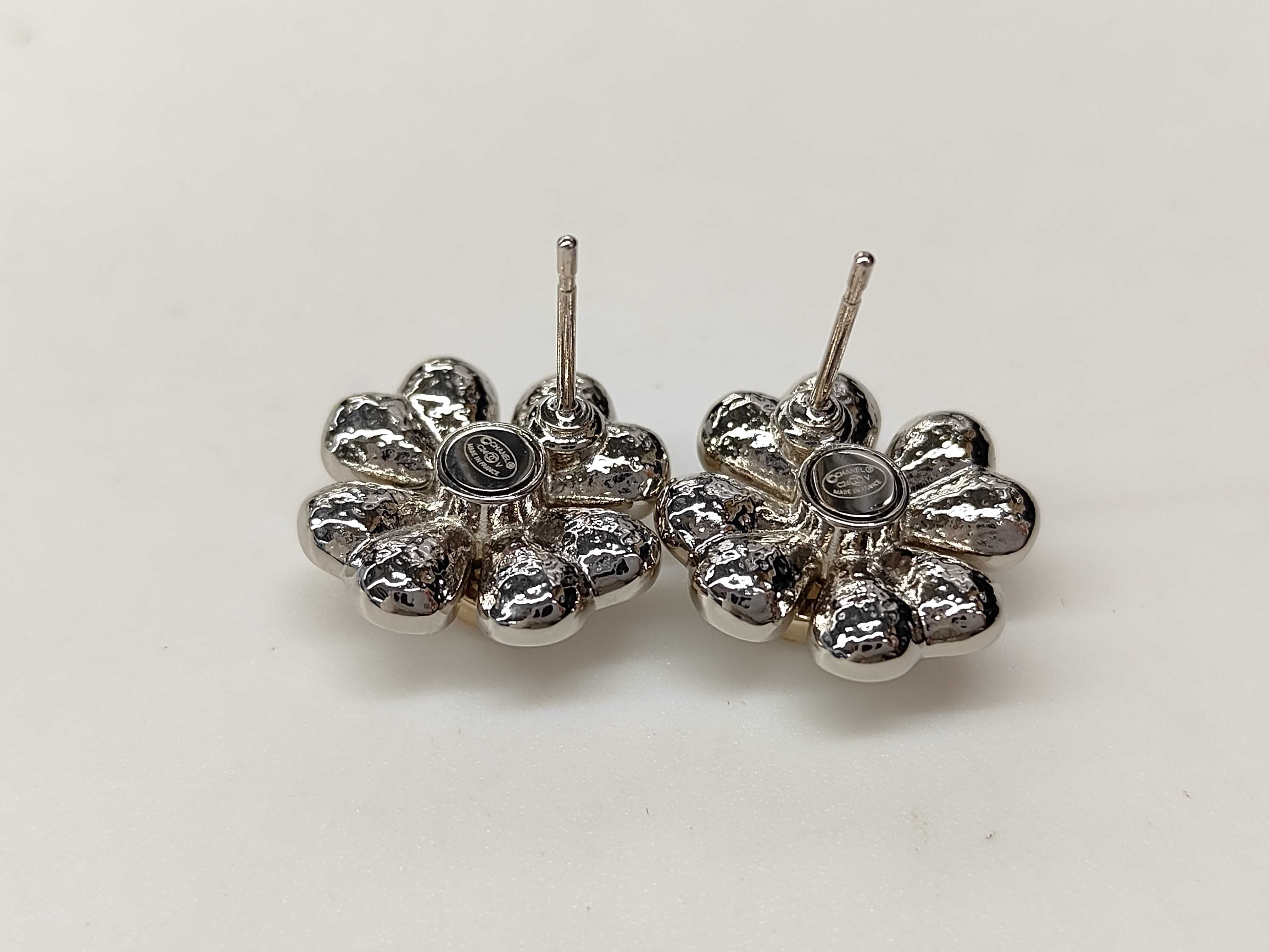 ABA910 Earrings — view 3