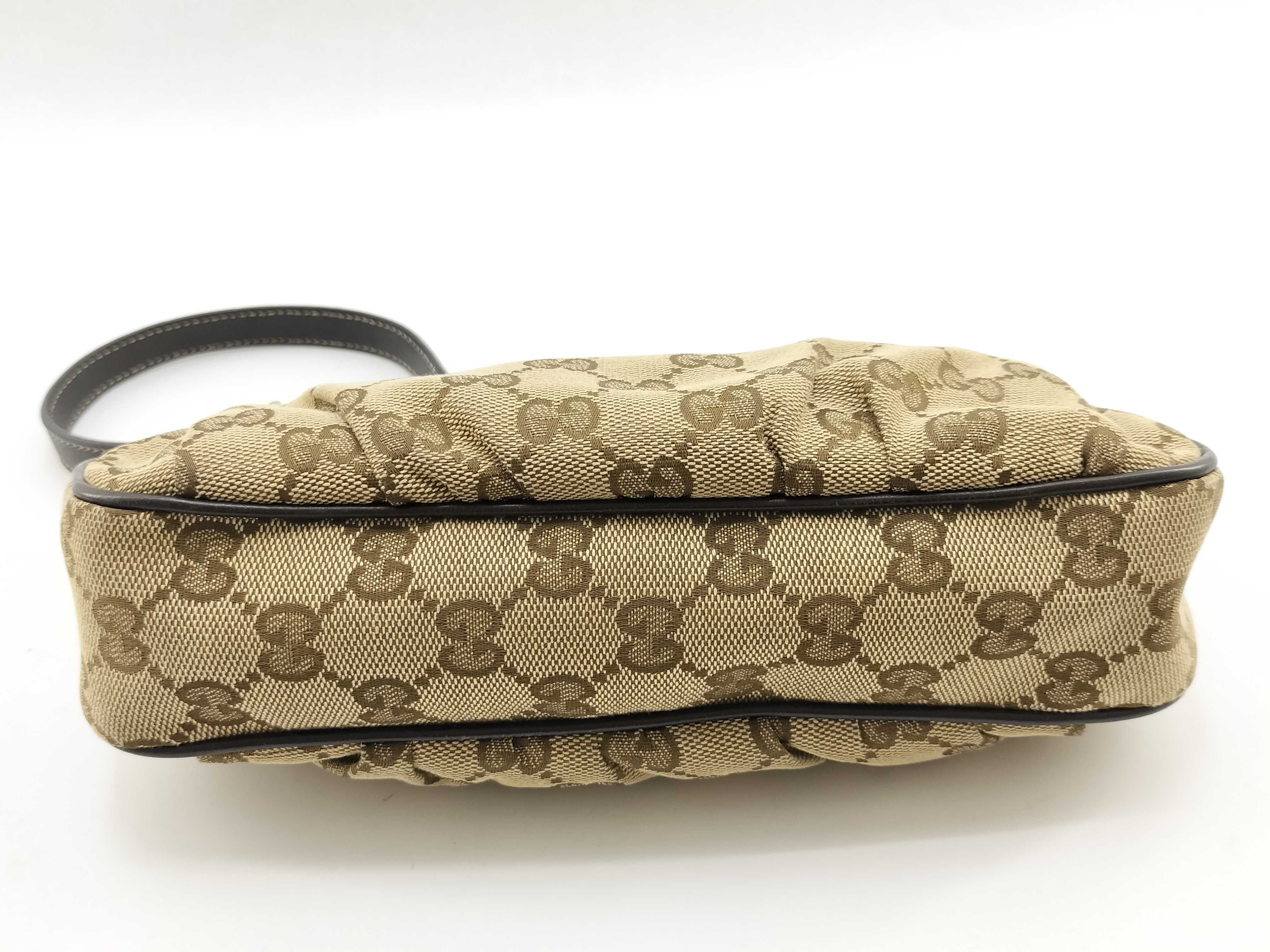 GG Canvas Brown Canvas GG Monogram Heart Zipper Underarm Bag Pouch — view 3