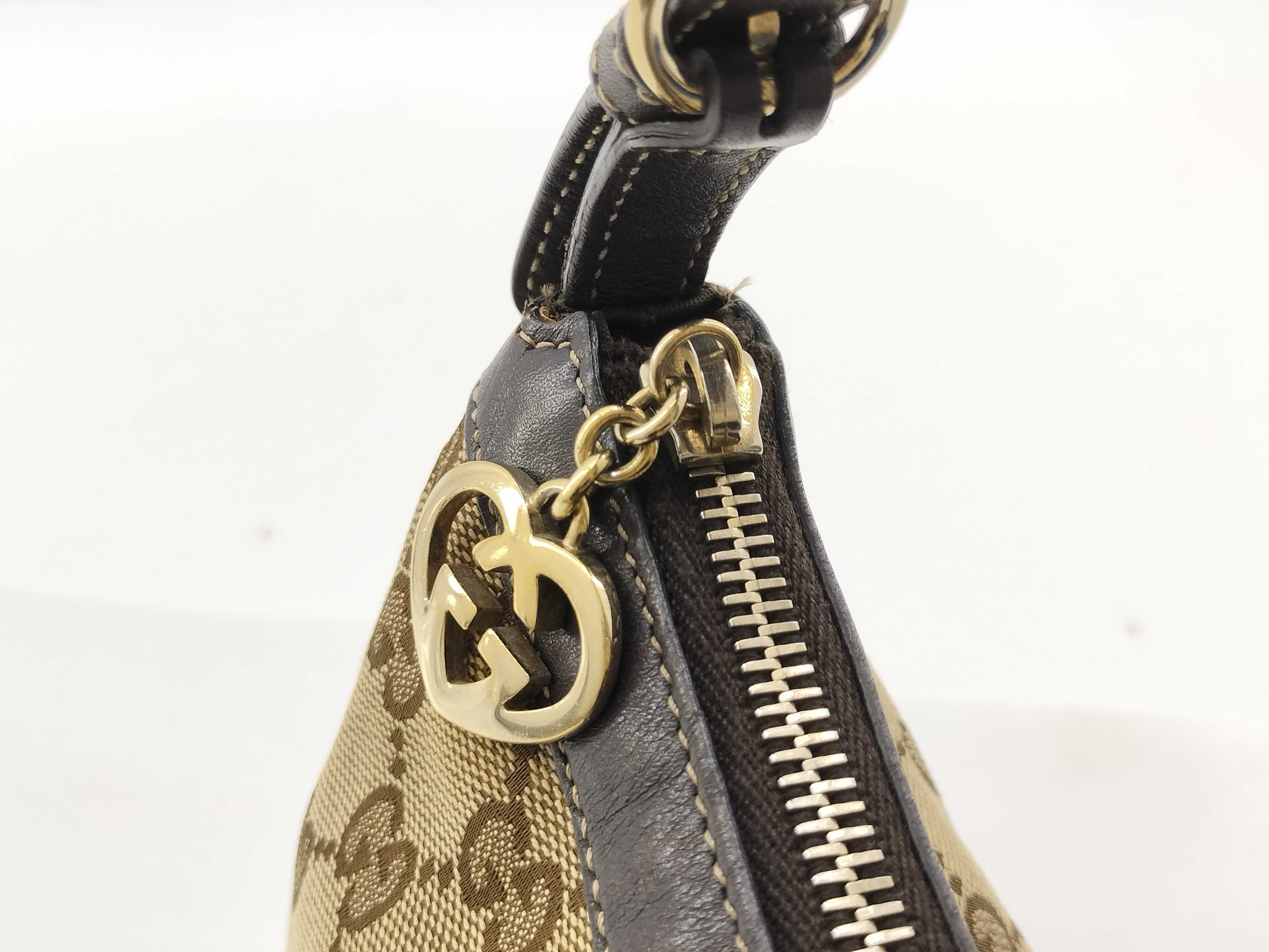 GG Canvas Brown Canvas GG Monogram Heart Zipper Underarm Bag Pouch — view 10