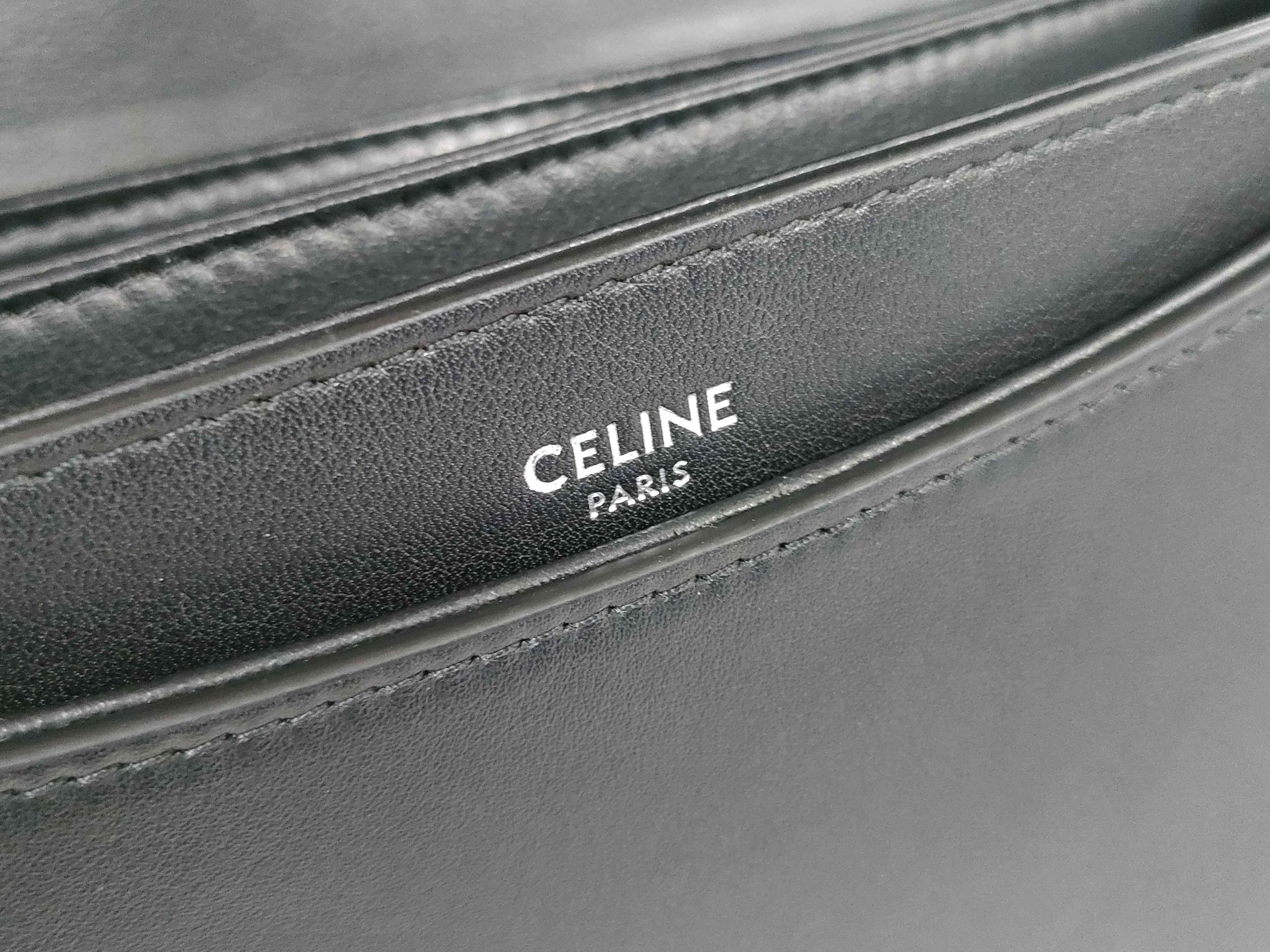 Medium Besace Triomphe Shoulder Bag — view 13