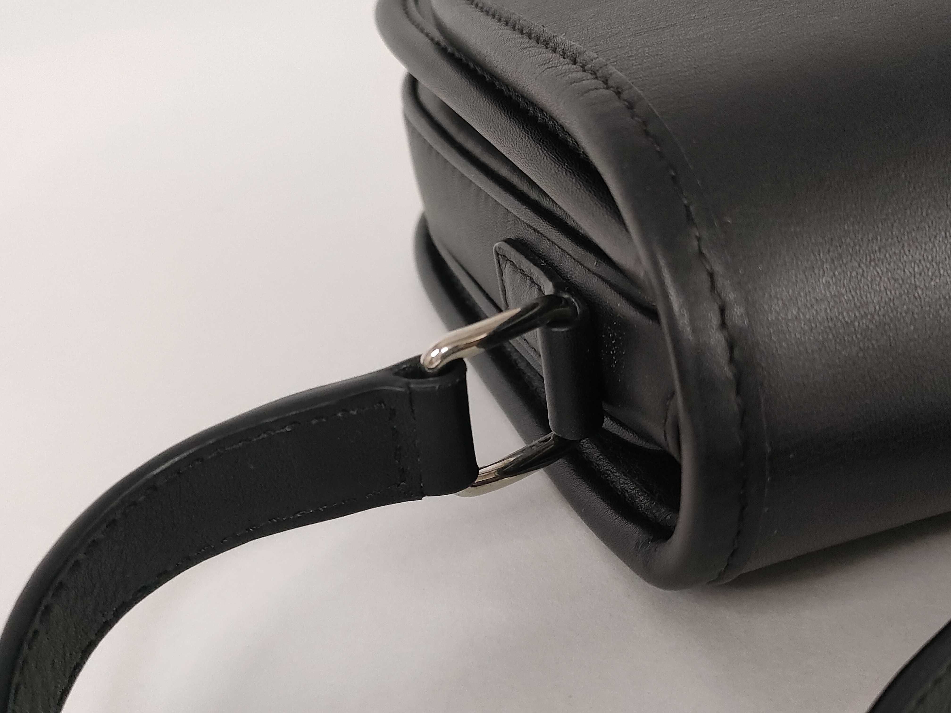 Medium Besace Triomphe Shoulder Bag — view 5