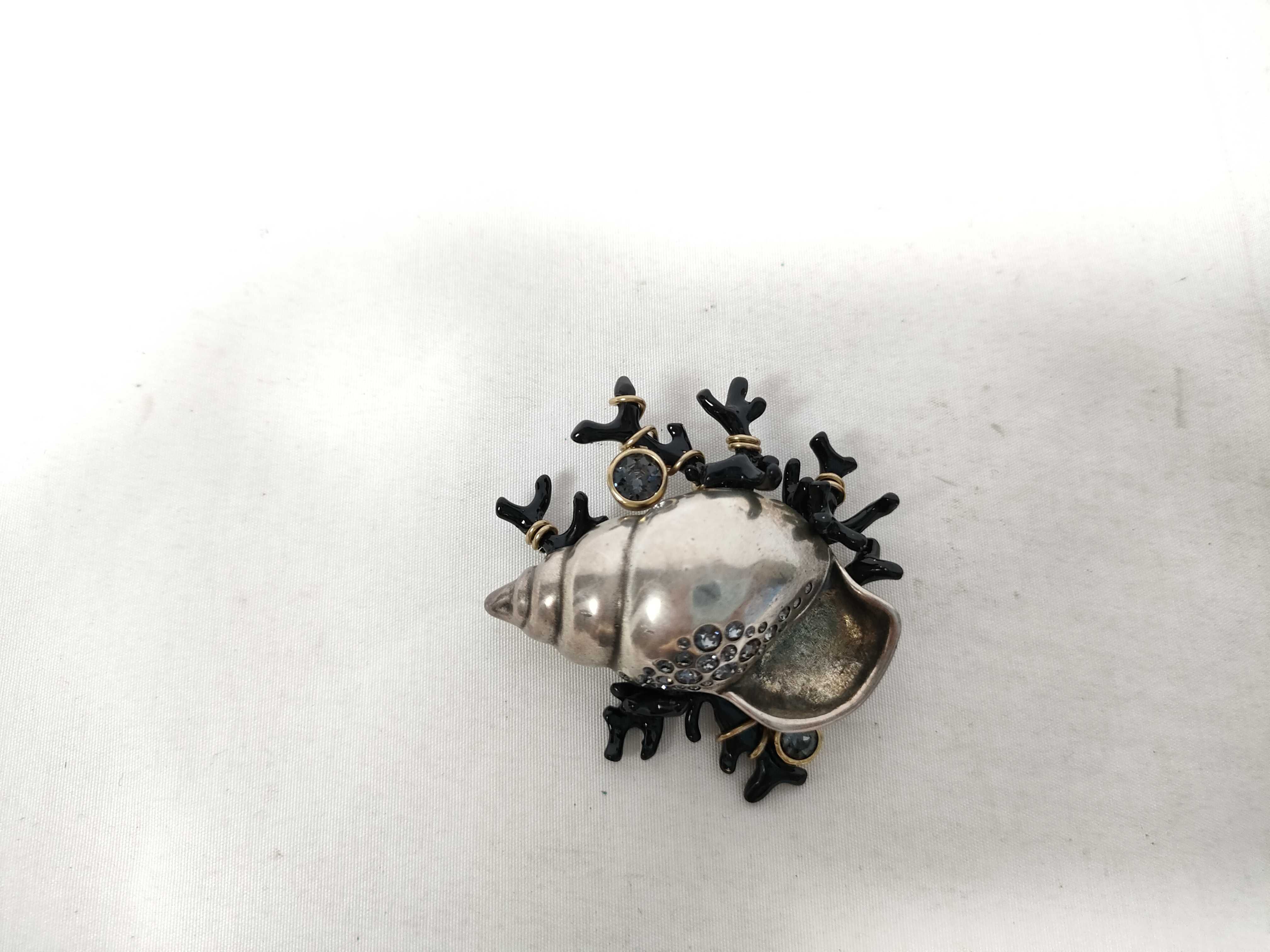 seashell and coral motif brooch — view 2