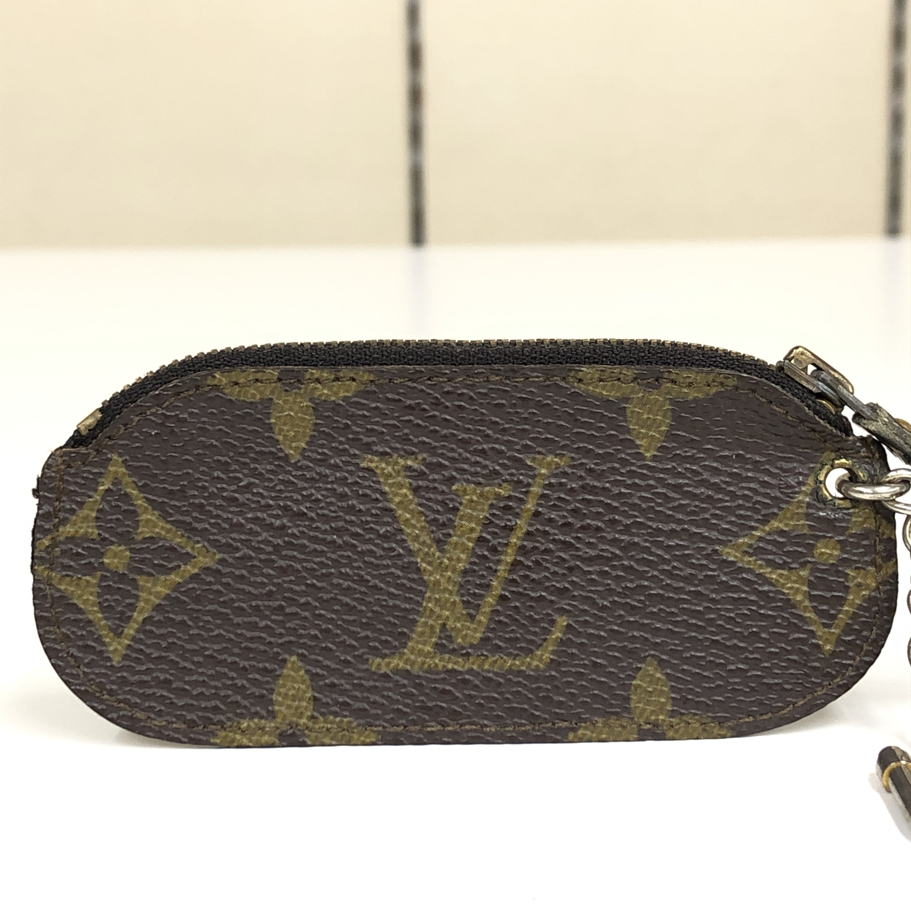 Monogram Etui Clé Beige Key Holder Coin Case M62690 with Key Ring 831 Compact Wallet Coin Purse Wallet Made in France Coin Case — view 2