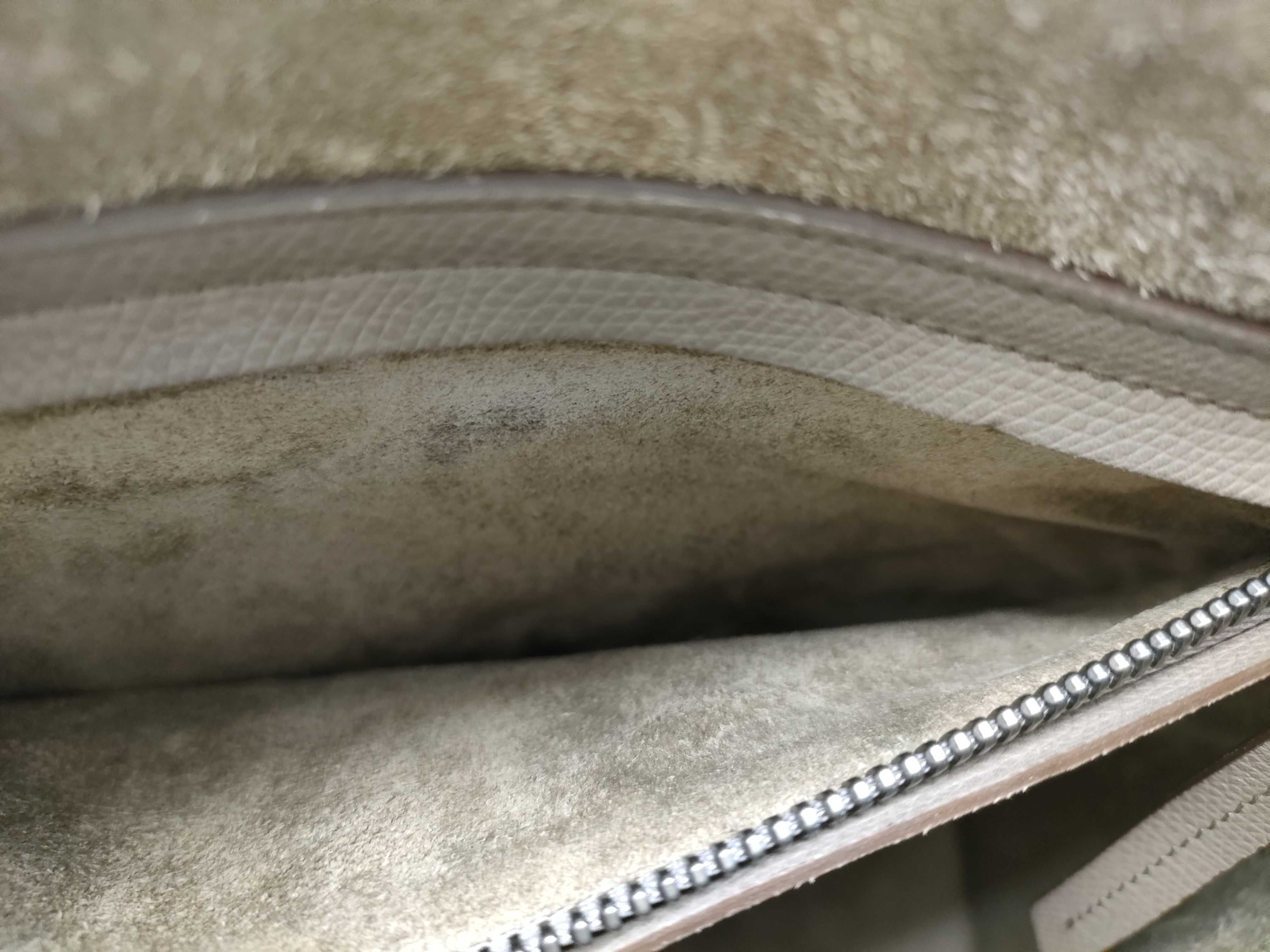 SG- Luggage Phantom Medium Leather Tote bag Beige handbag — view 10