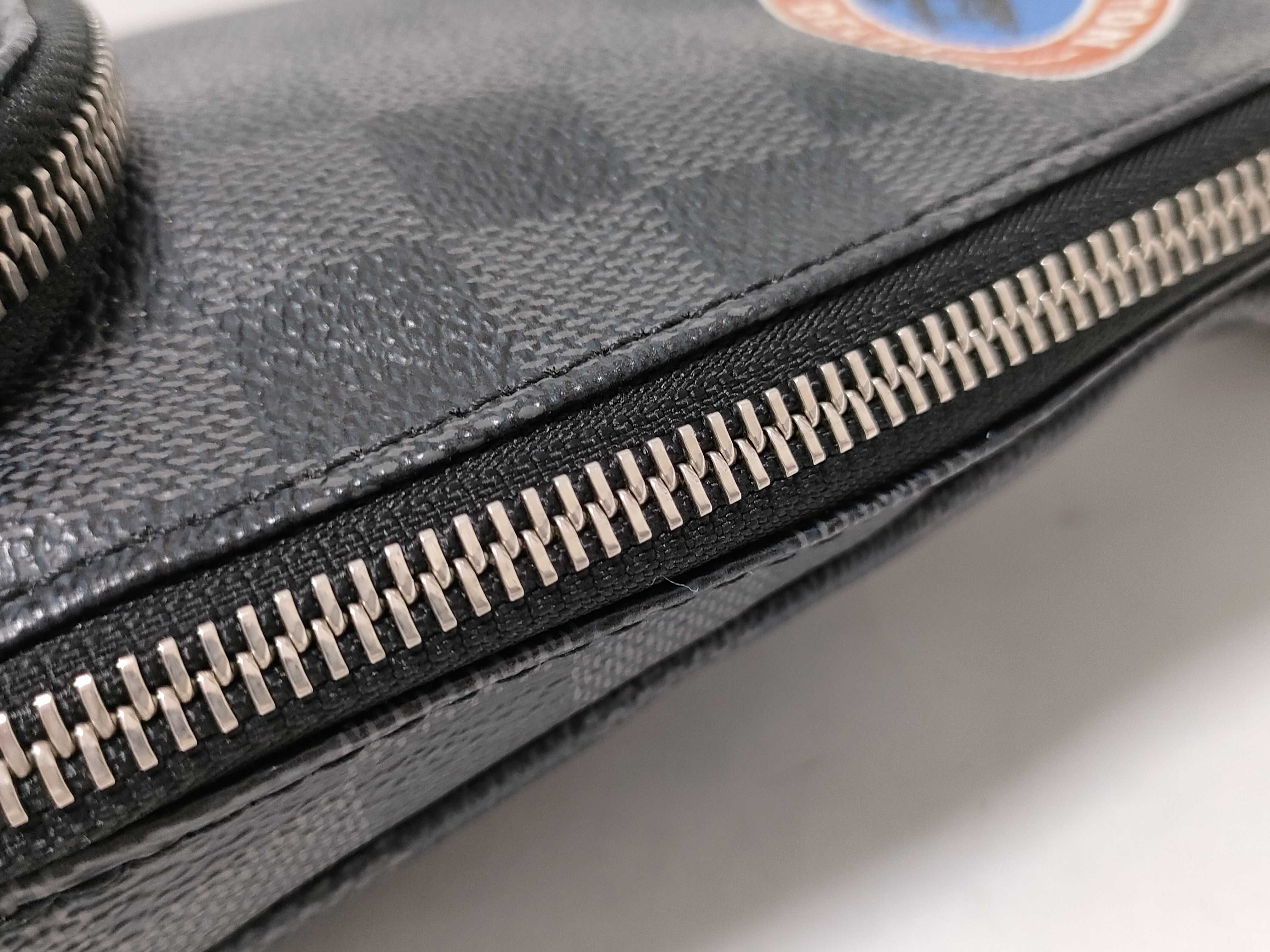 Damier Graphite Sling Bag — view 9