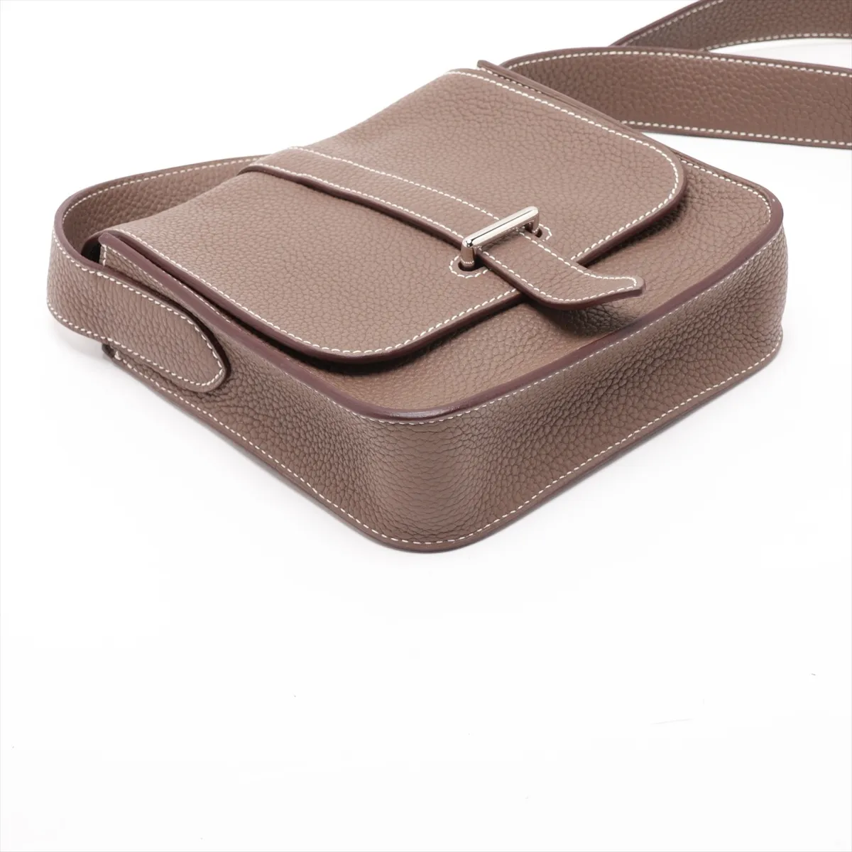 Hermès Pochette Steve, Taurillon Clemence leather, Etoupe, silver hardware, O: 2011 — view 4