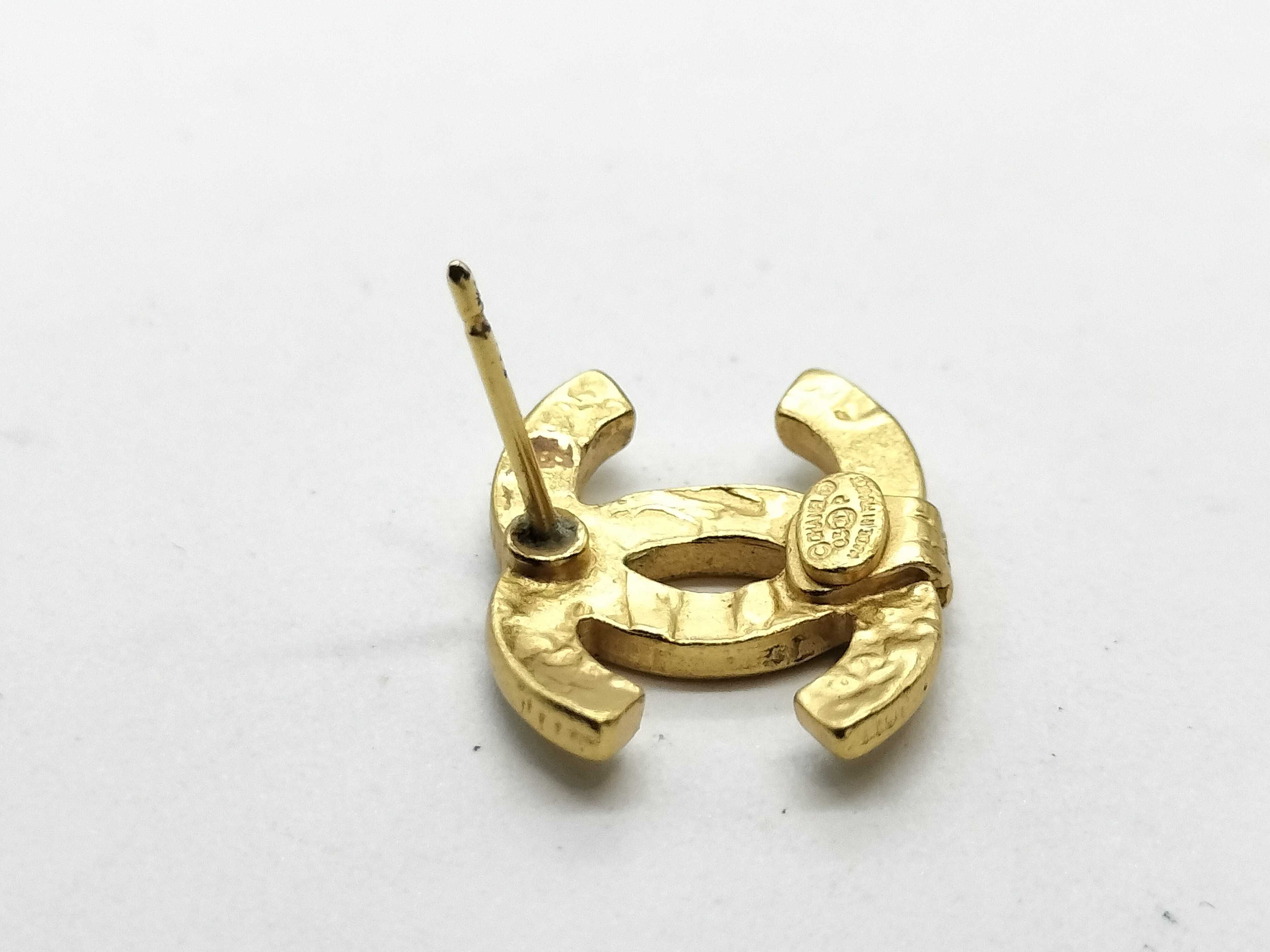 single earring — view 5