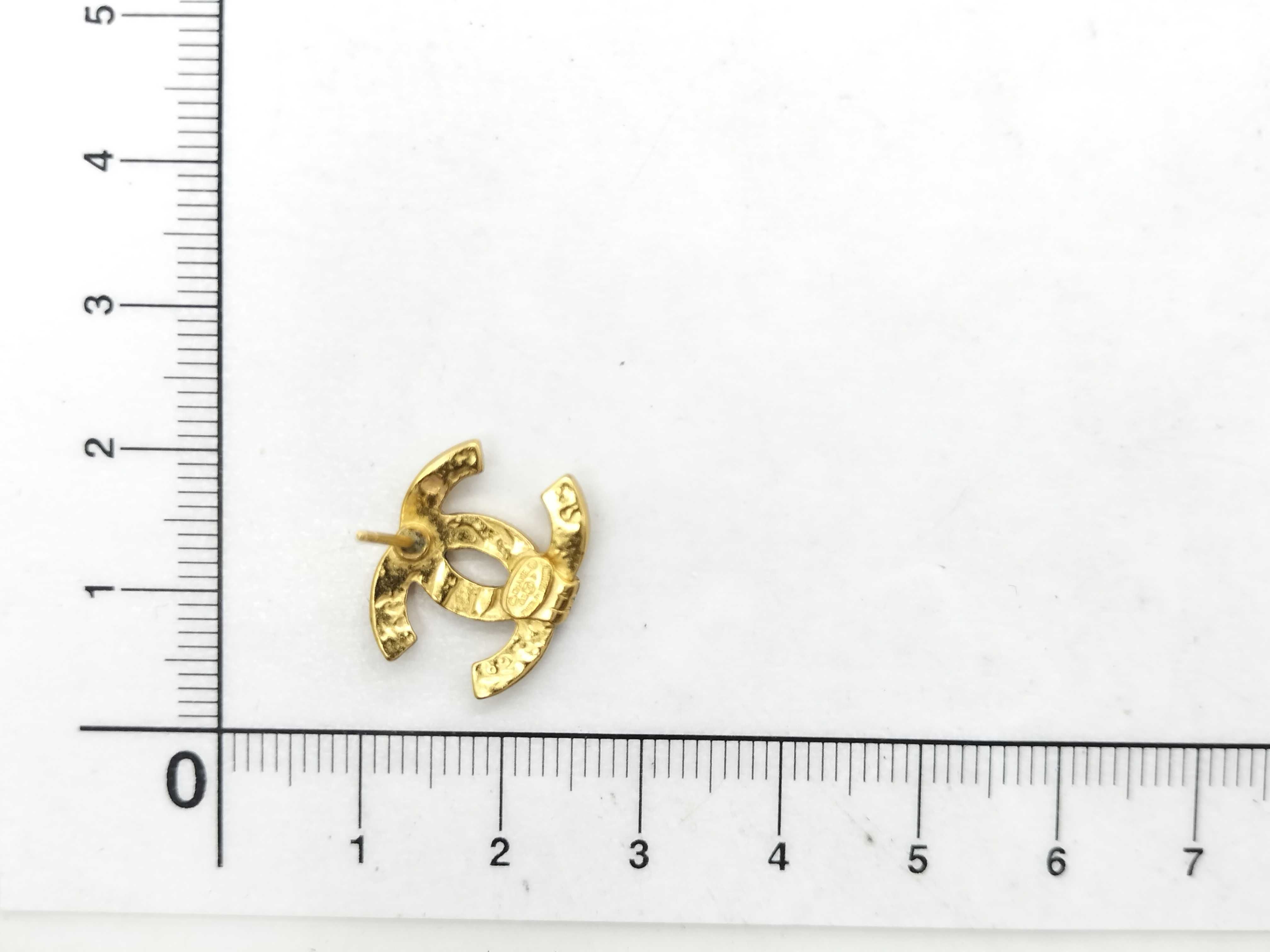 single earring — view 6