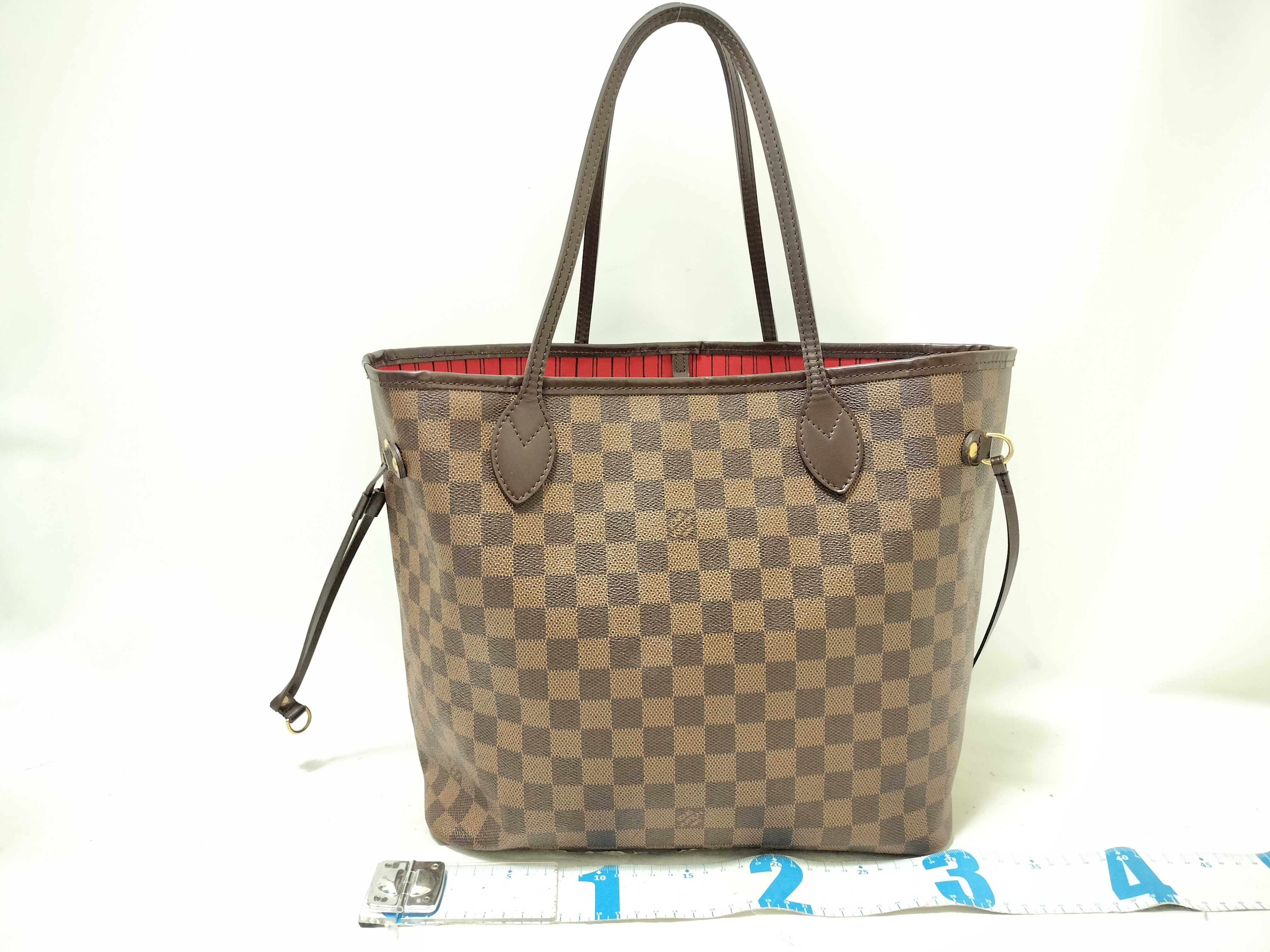 Damier Neverfull MM Tote Bag — view 2