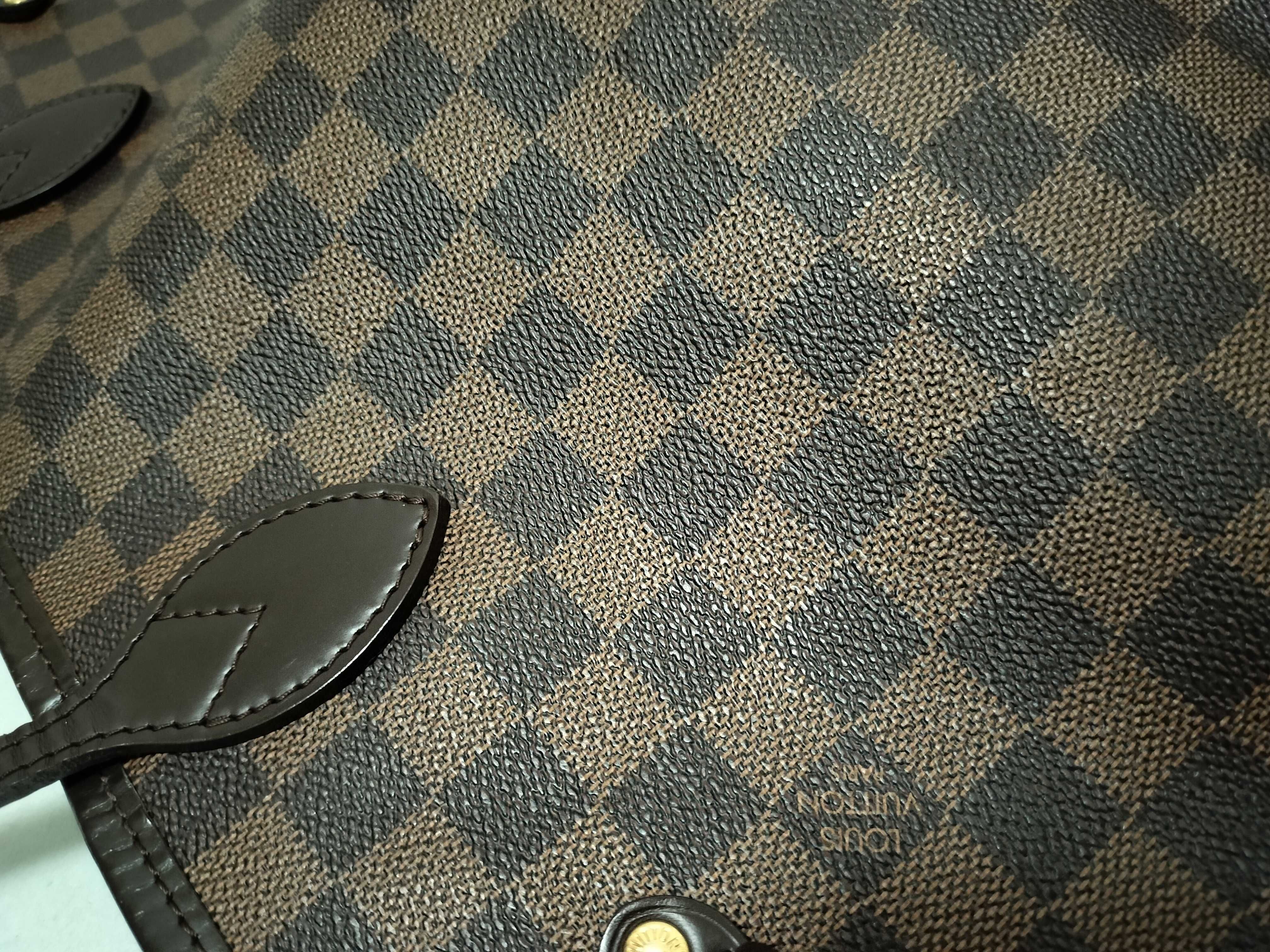 Damier Neverfull MM Tote Bag — view 13