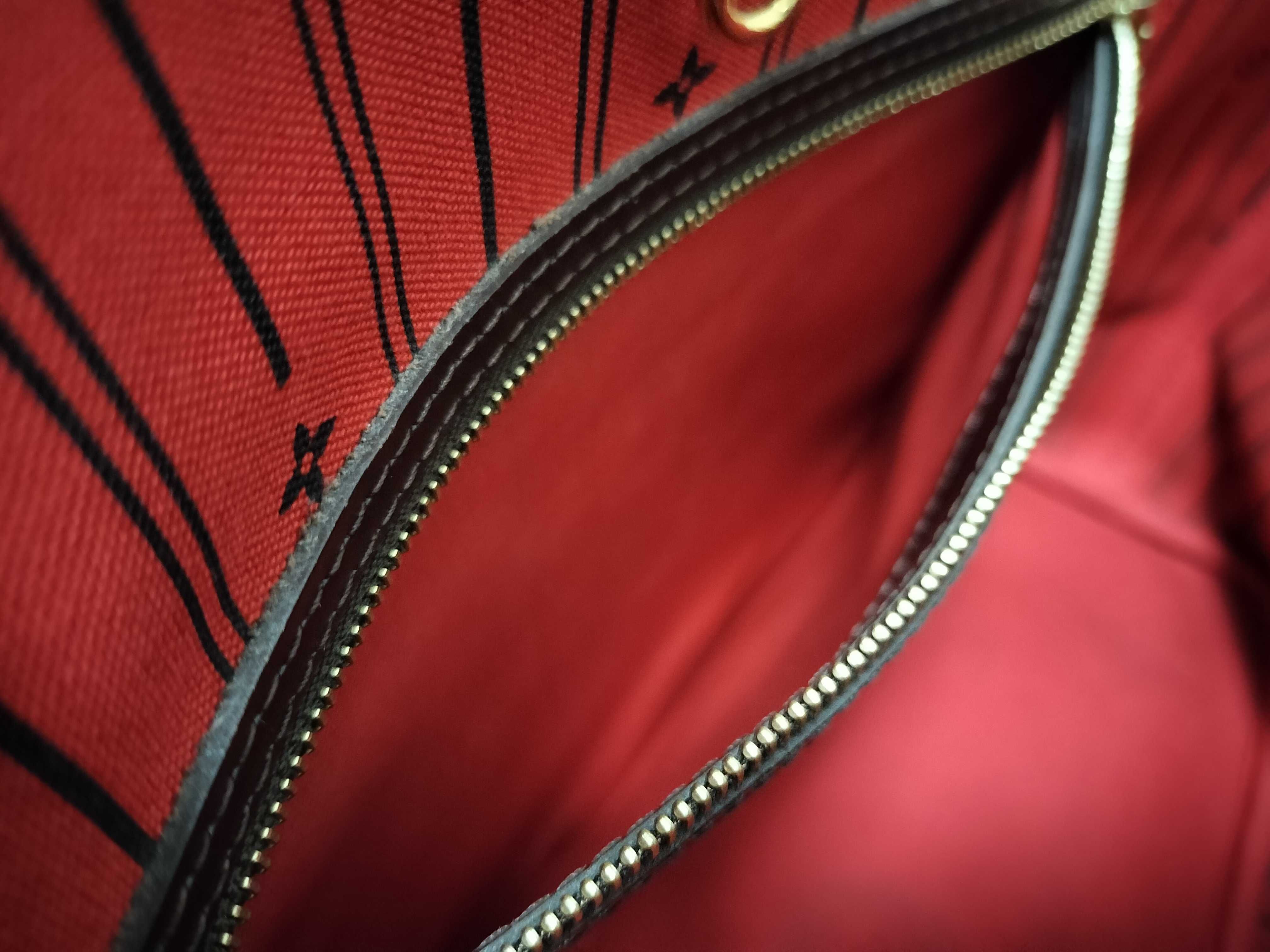 Damier Neverfull MM Tote Bag — view 10