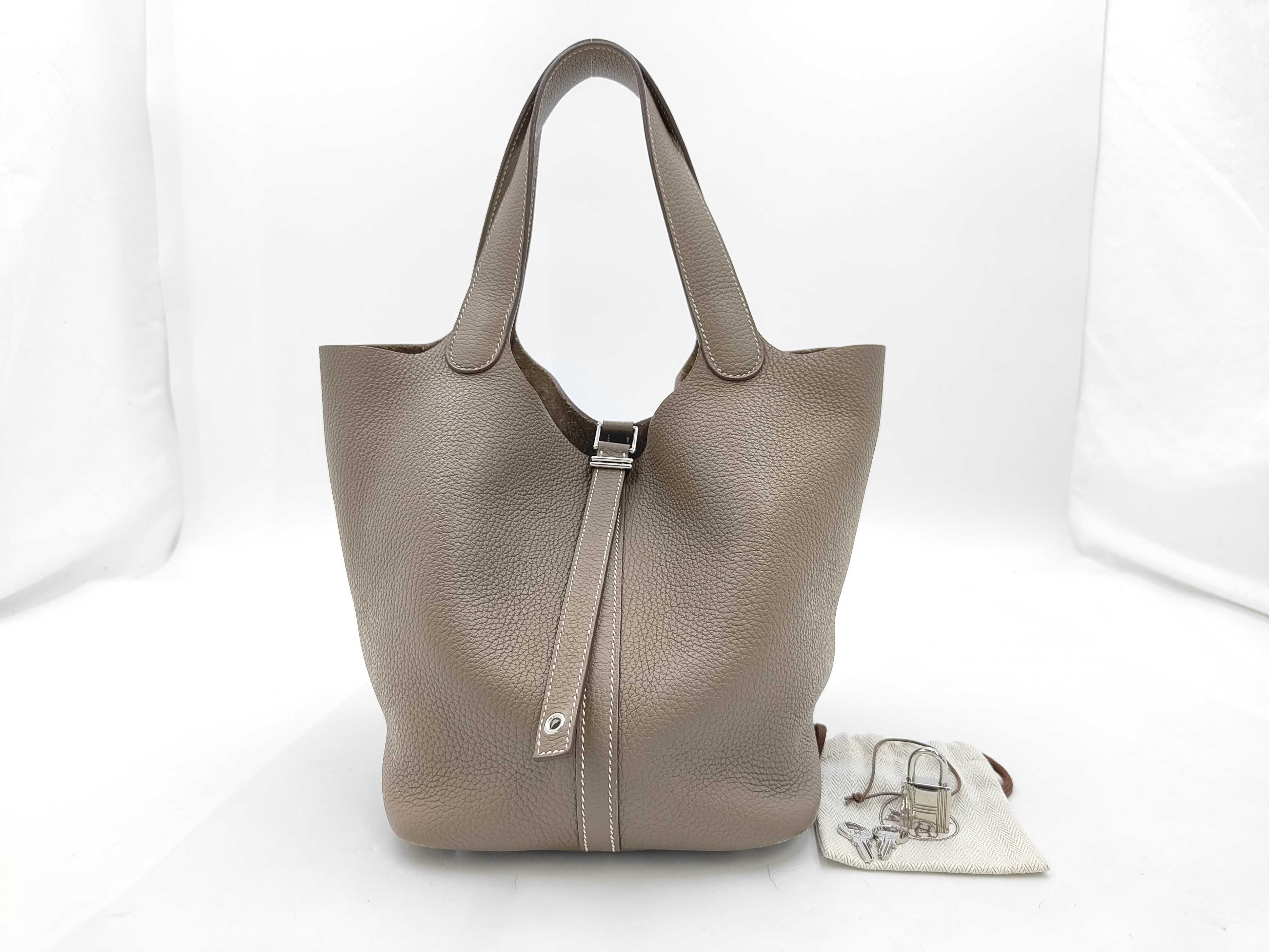 Picotin Lock MM Taurillon Clemence Etoupe Z Stamp Handbag