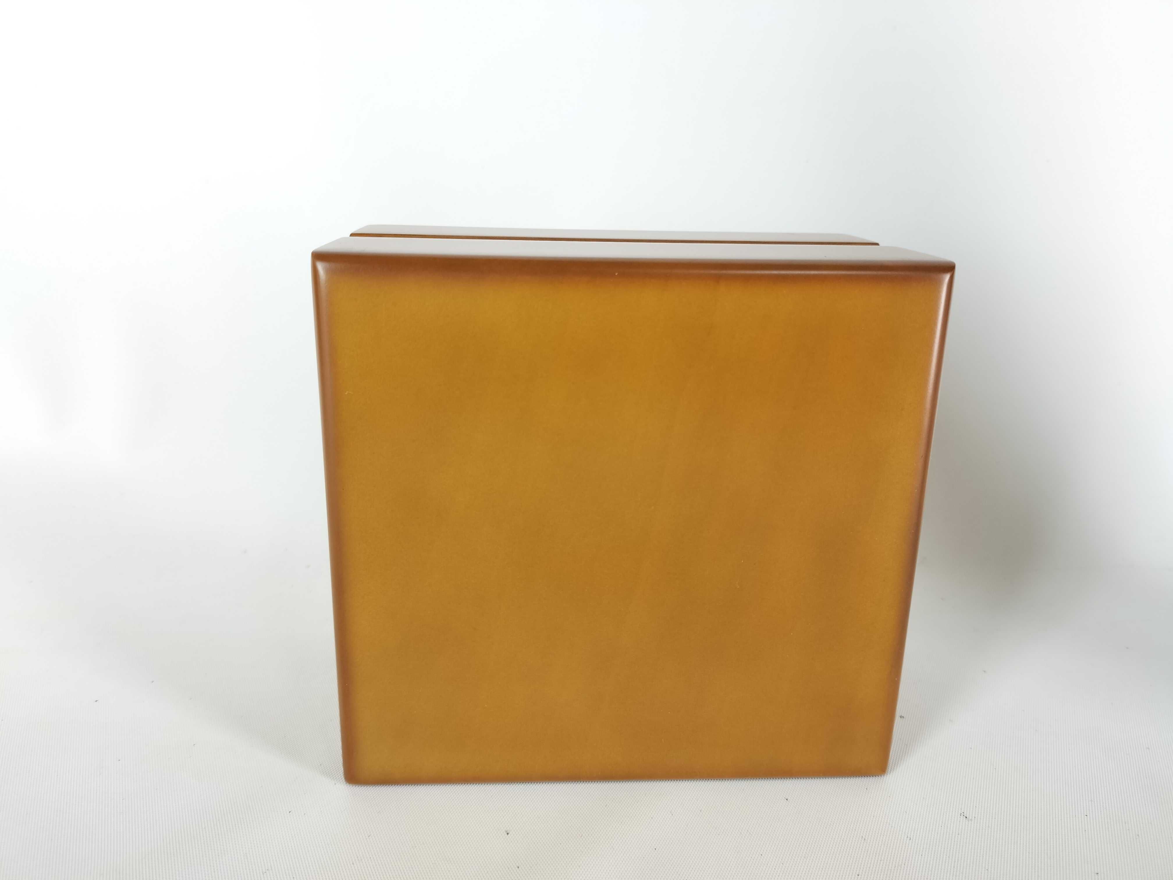 watch/inner box and other accessories — view 6