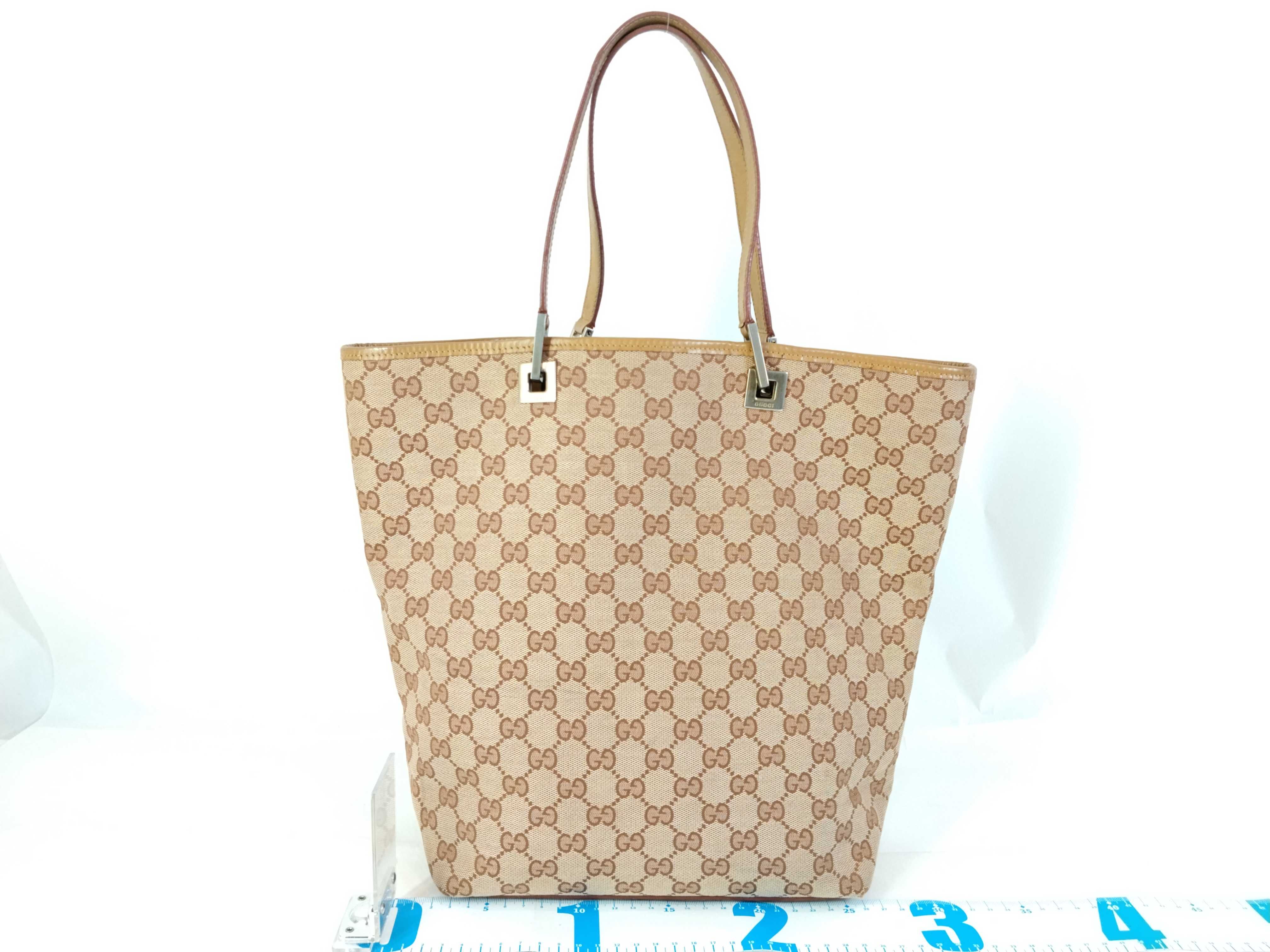 GG Canvas Gucci Handbag Title: Random Tote Bag — view 2