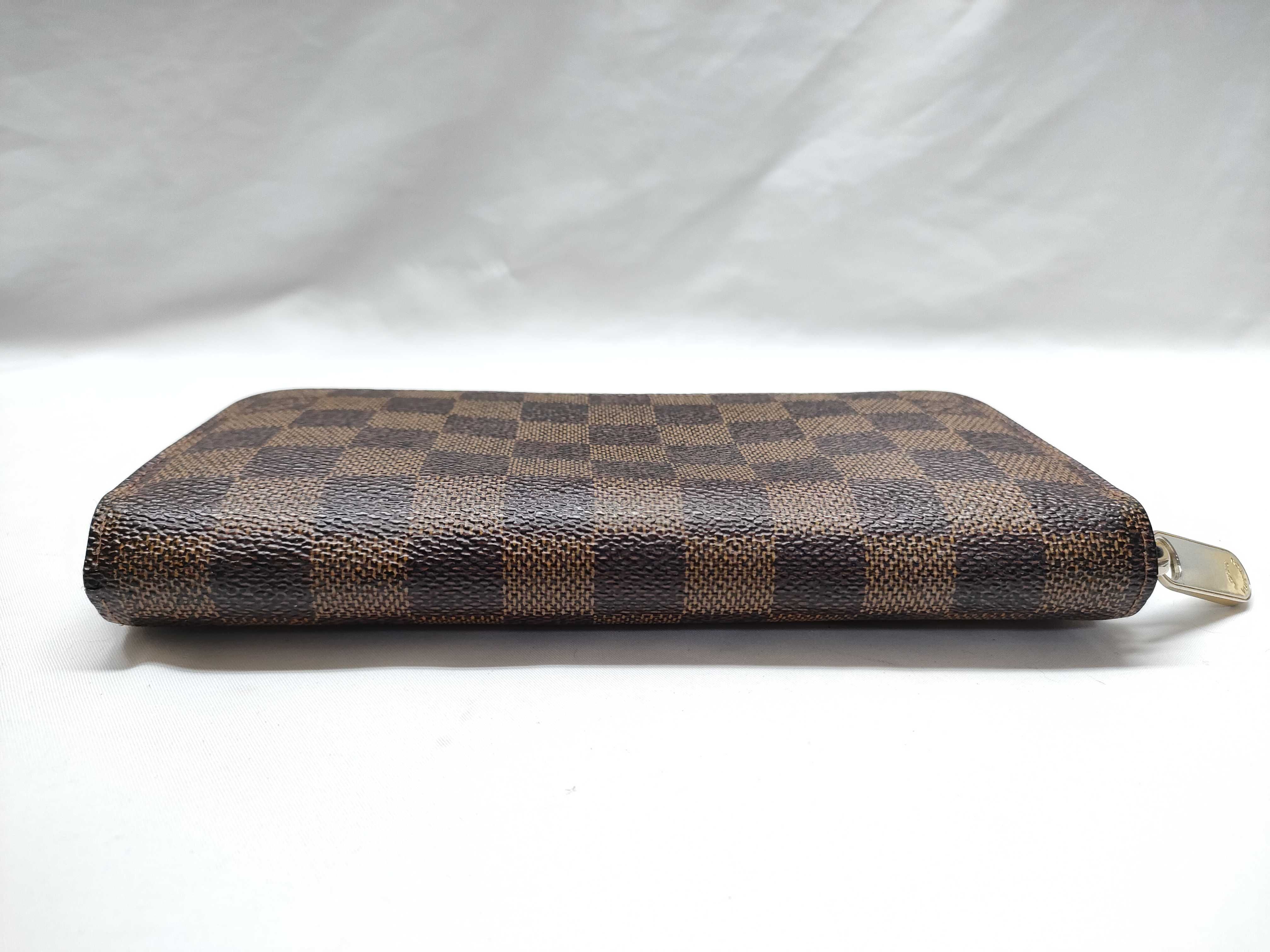 Damier Zippy Wallet — view 4