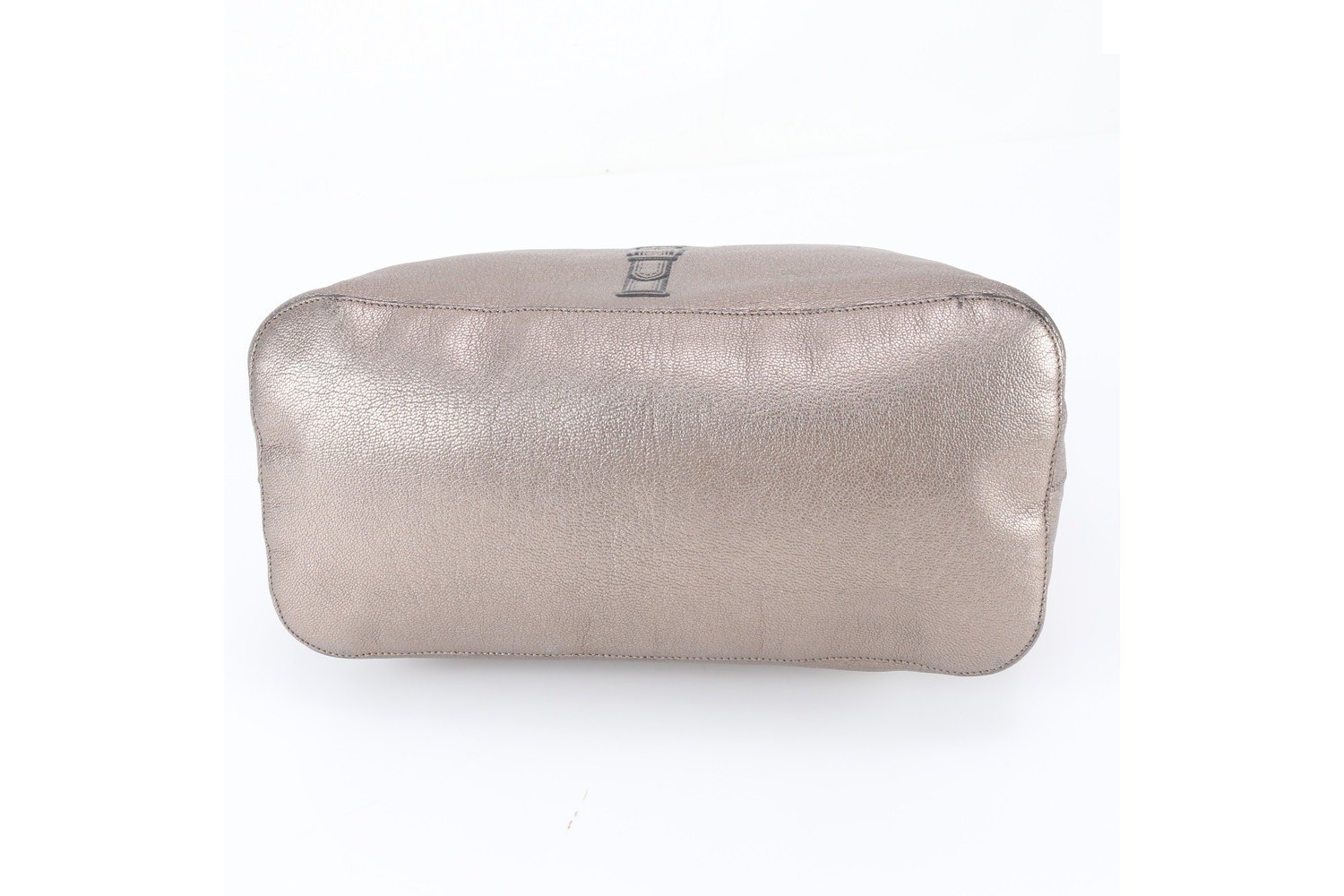Belt pattern metallic leather tote bag — view 6