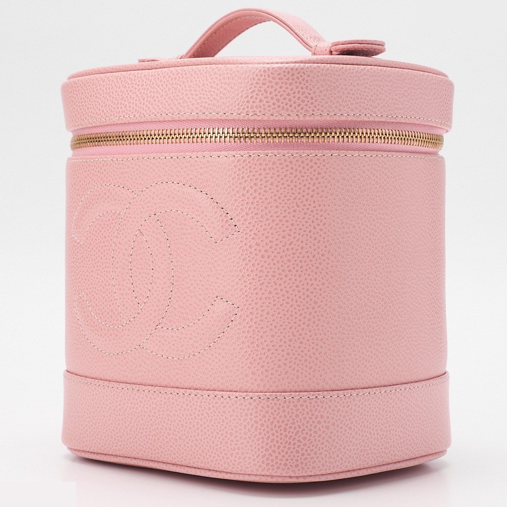 Caviar leather hand vanity case, pink, gold hardware, serial number 8. — view 4