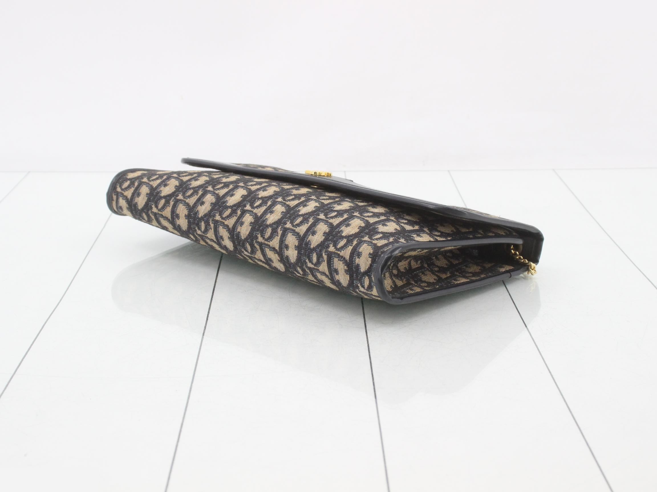 Trotter Chain Shoulder Bag — view 6