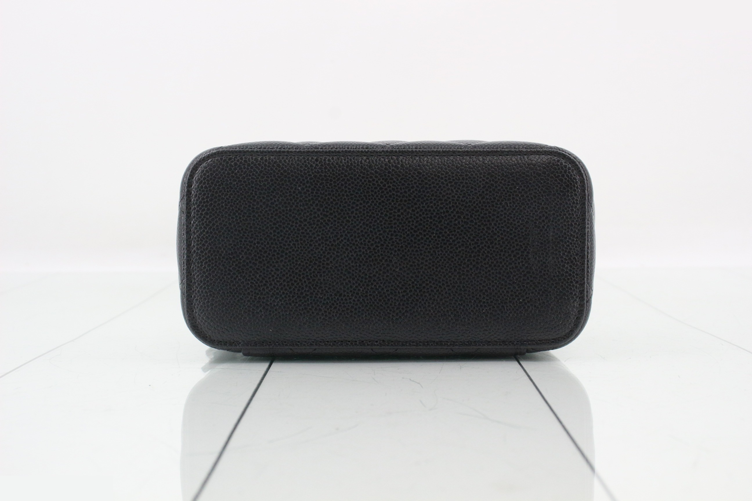 Matelassé Caviar Coco Mark 2-Way Vanity — view 3