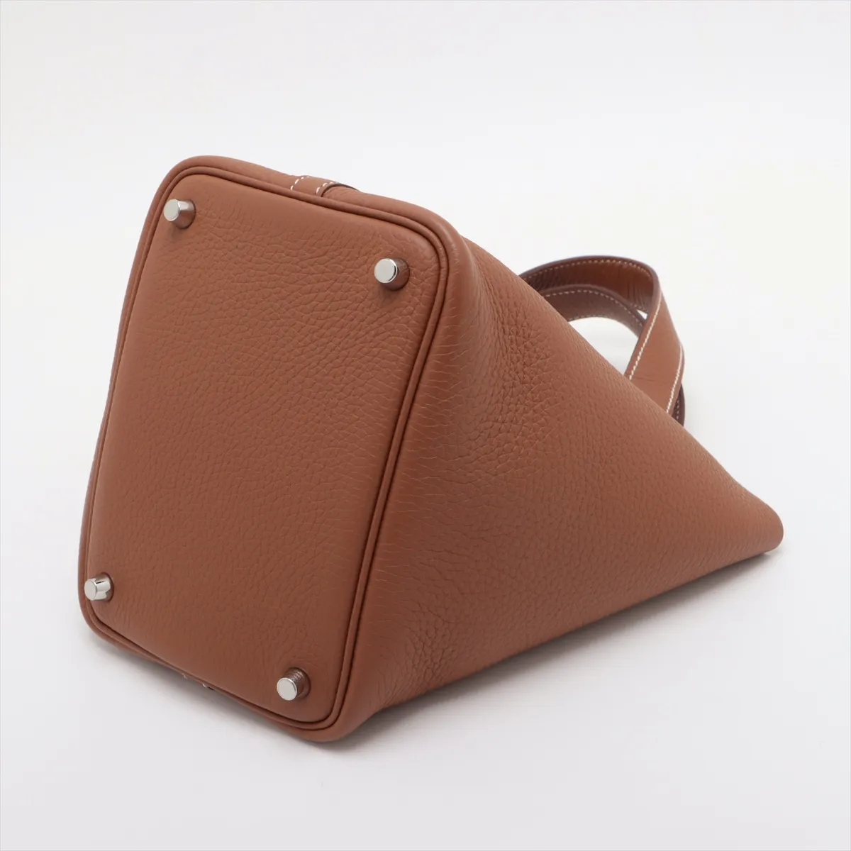 Picotin Lock 18 PM, Taurillon Clemence leather, gold, silver hardware, B: 2023 — view 3