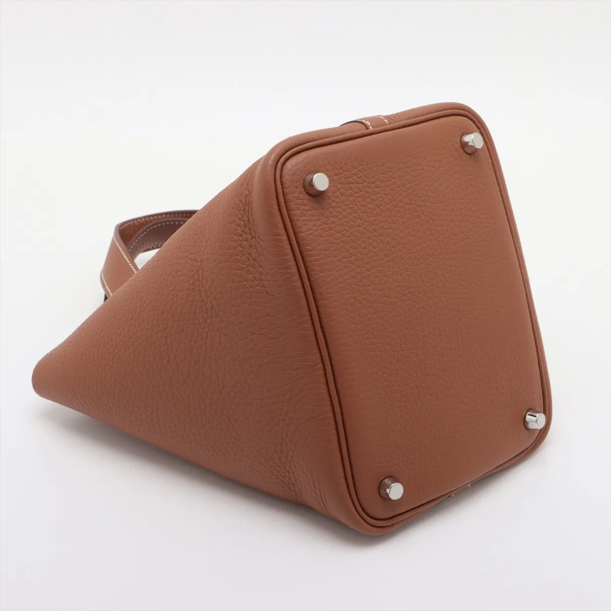 Picotin Lock 18 PM, Taurillon Clemence leather, gold, silver hardware, B: 2023 — view 4