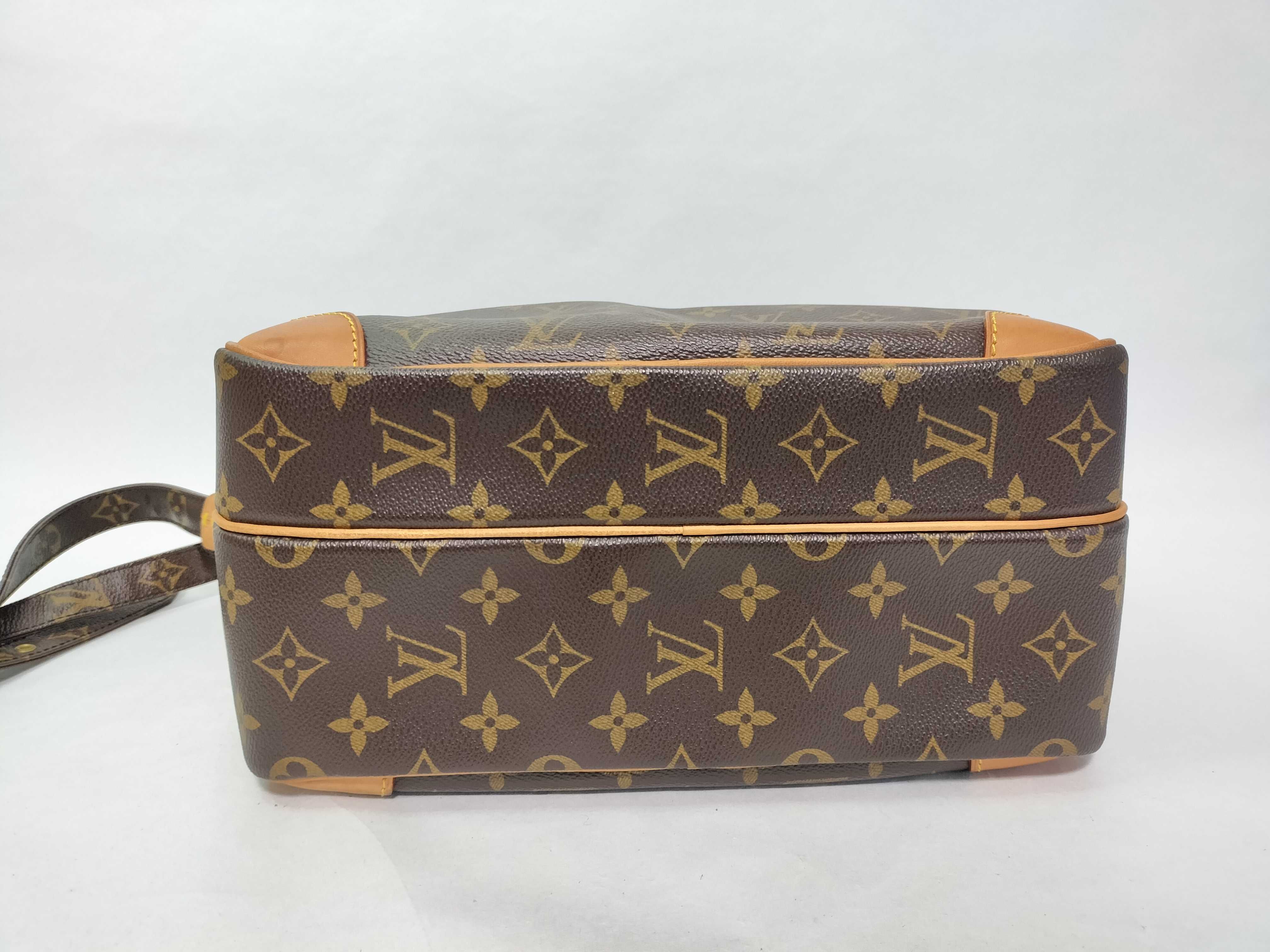 Monogram Nile M45244 AR0015 Brown Shoulder Bag — view 9
