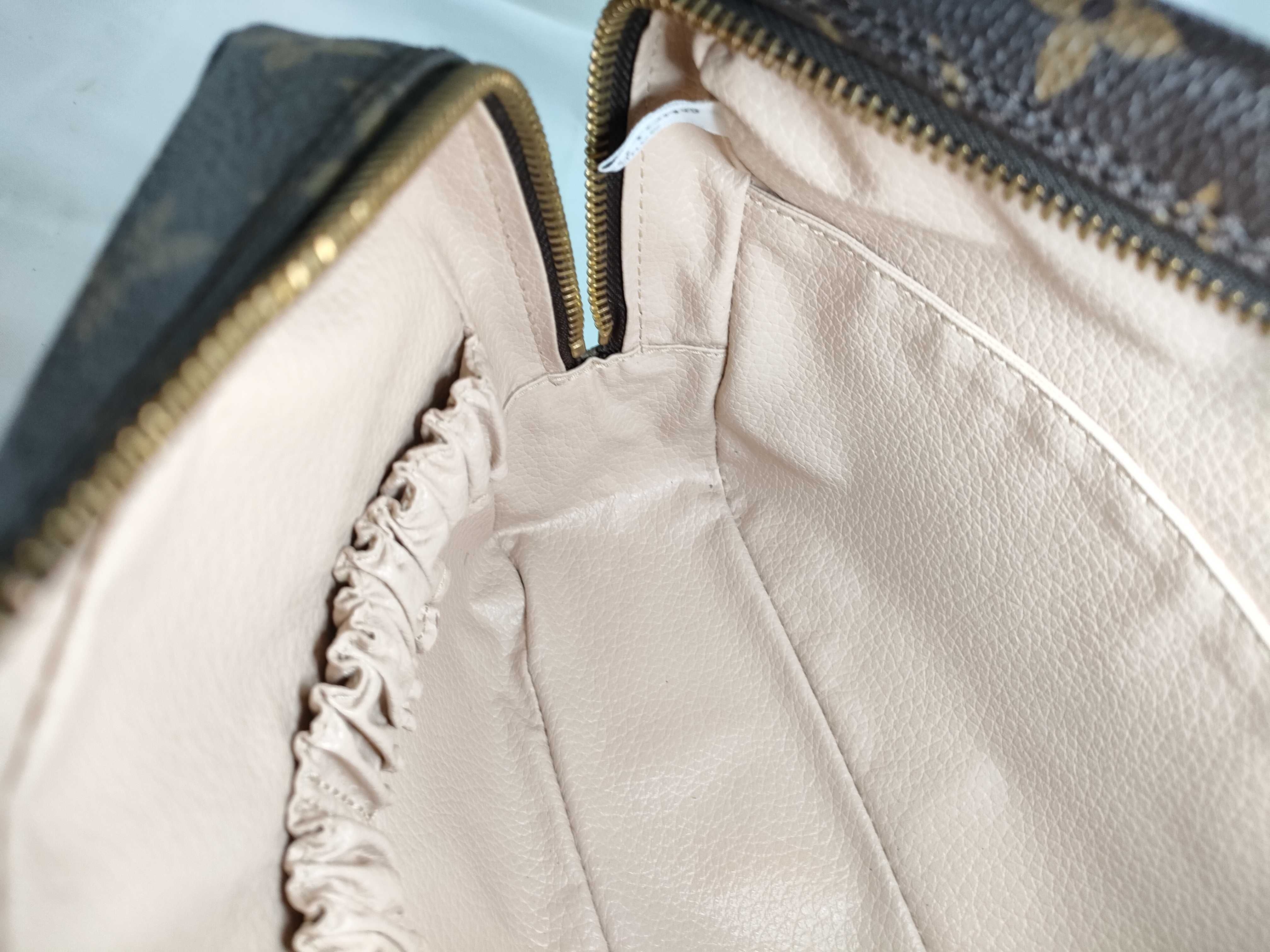 Monogram LV Monogram Trousses Toilette 23 Pouch M47524 Second Bag — view 9