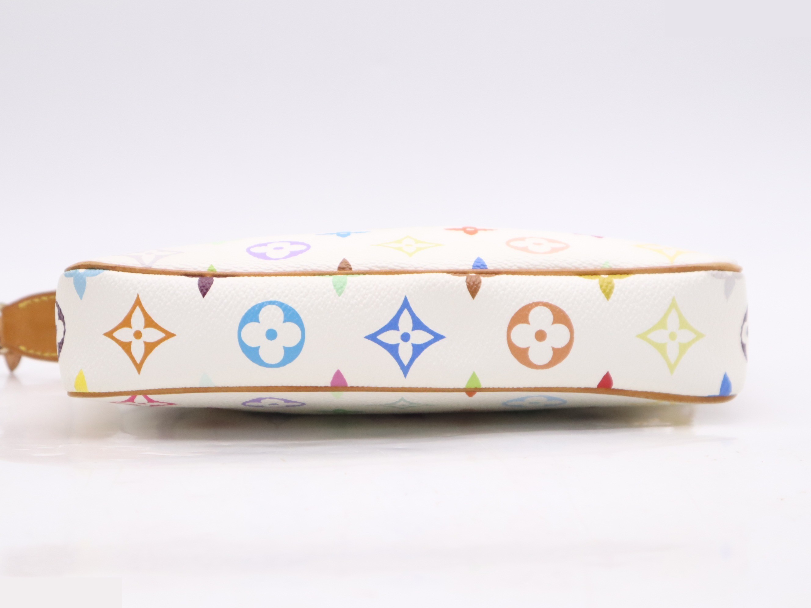 Pochette Accessoires Blanc (with dust bag and box) — view 4