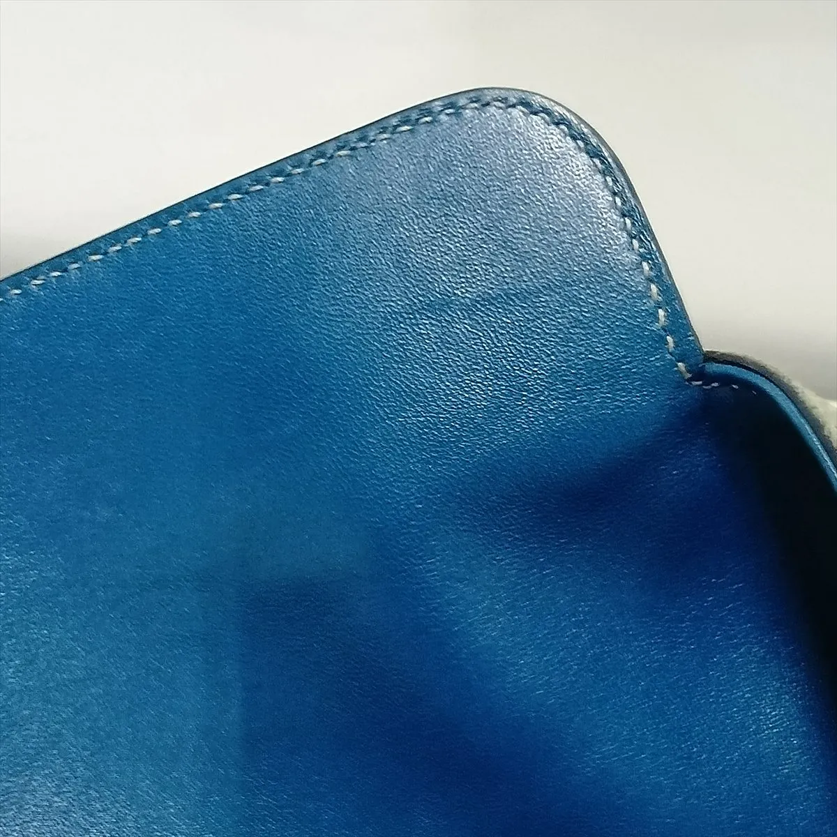 Toolbox 26 Grizzly x Evercolor Ciel x Blue Thalassa Gold Hardware T: 2015 — view 13