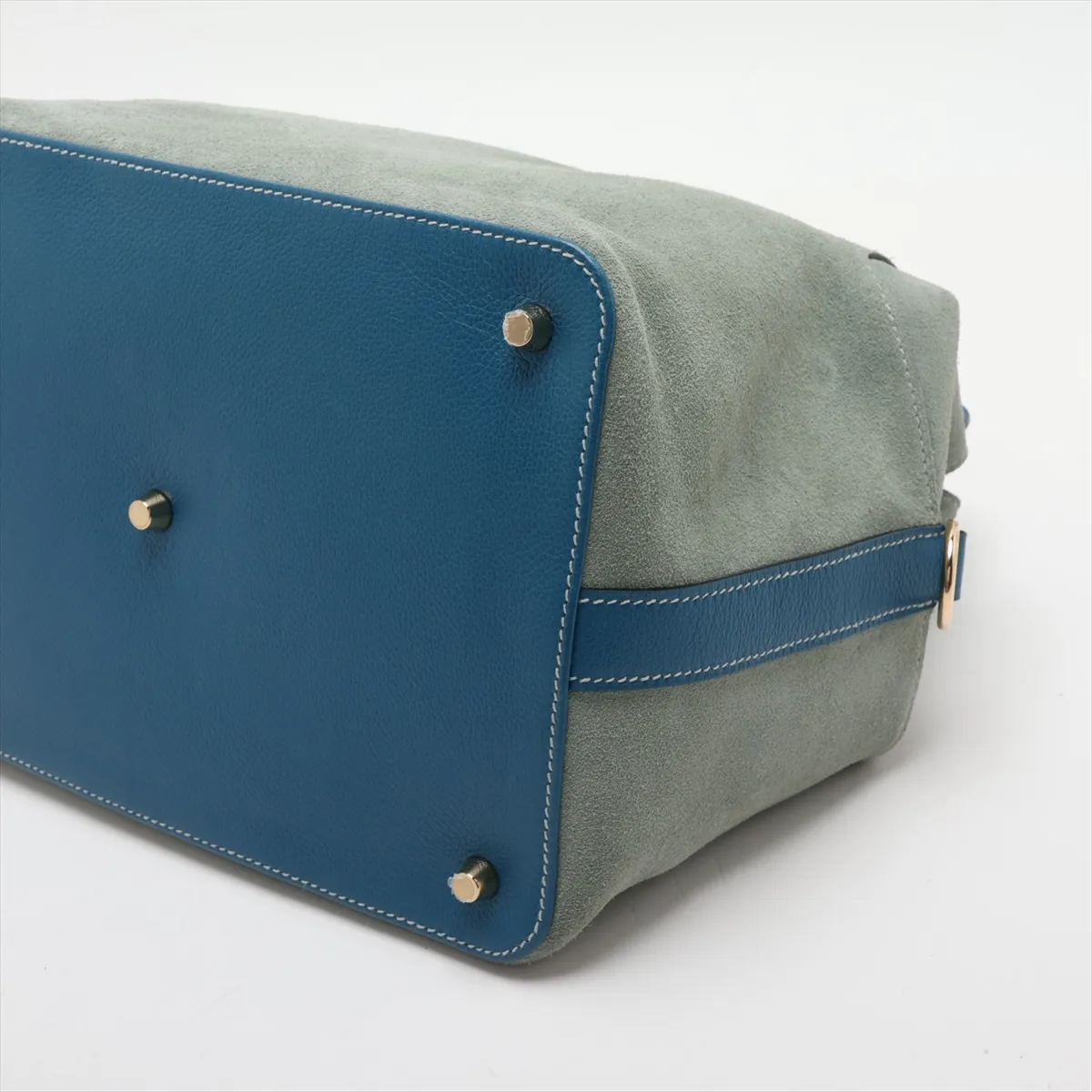 Toolbox 26 Grizzly x Evercolor Ciel x Blue Thalassa Gold Hardware T: 2015 — view 3