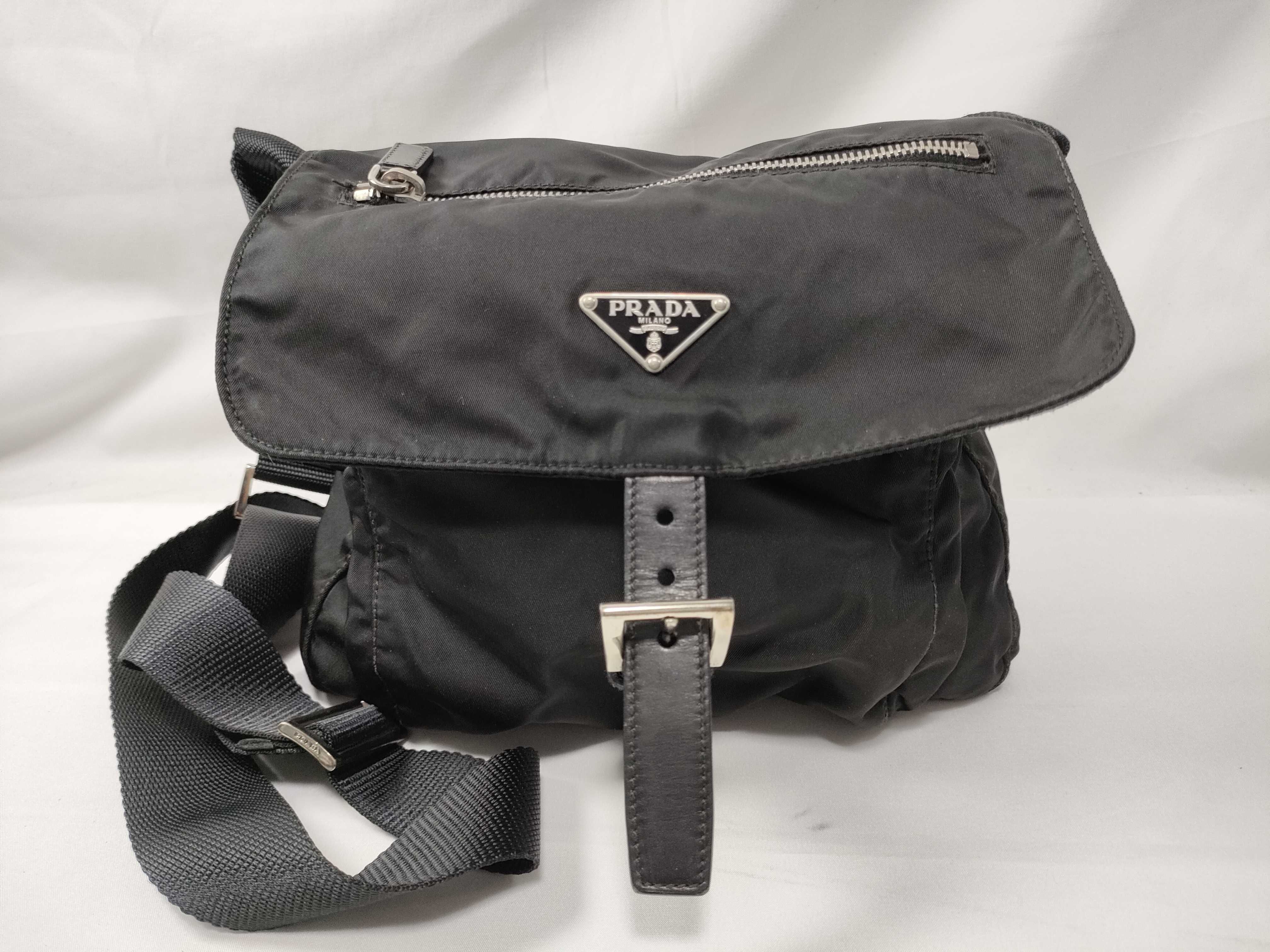 Nylon Shoulder Bag (Size 3)