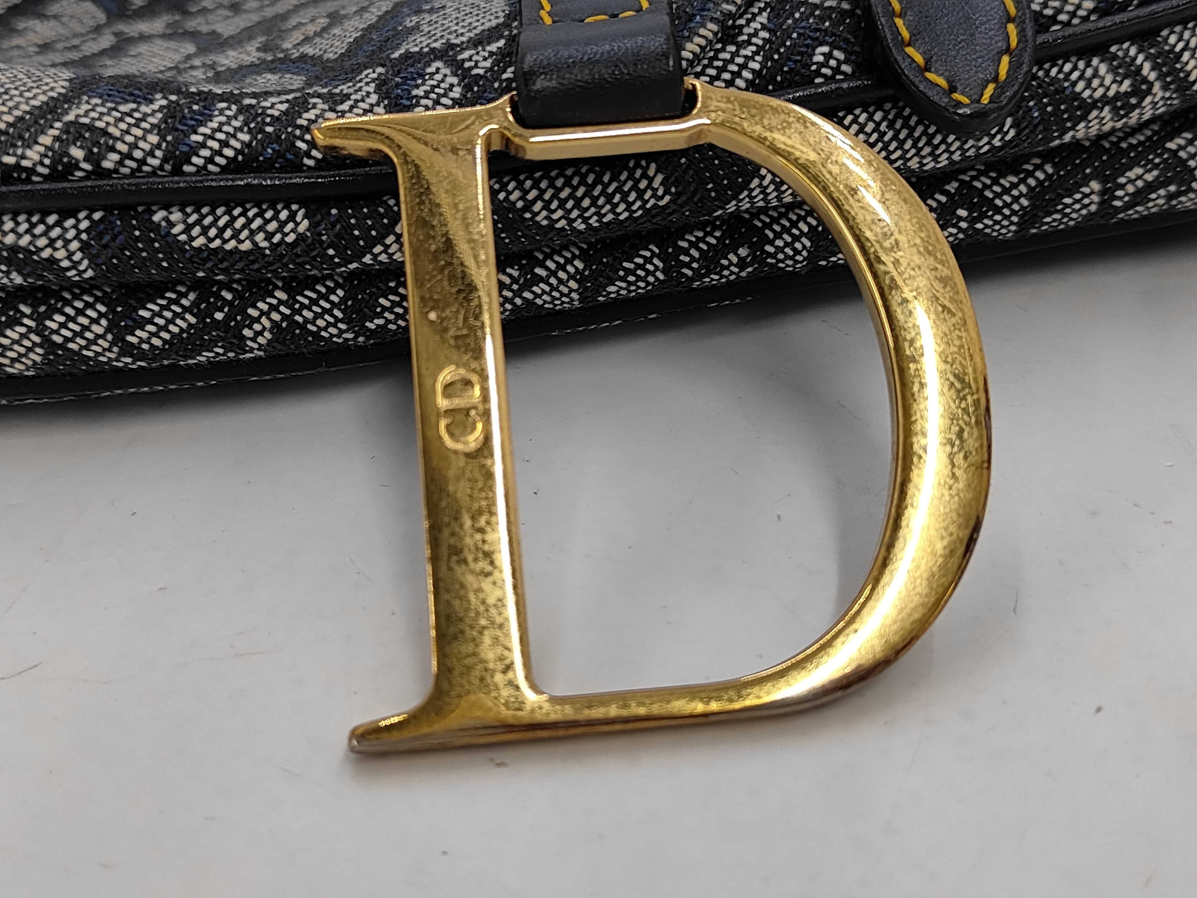 Oblique Saddle Shoulder Bag — view 12
